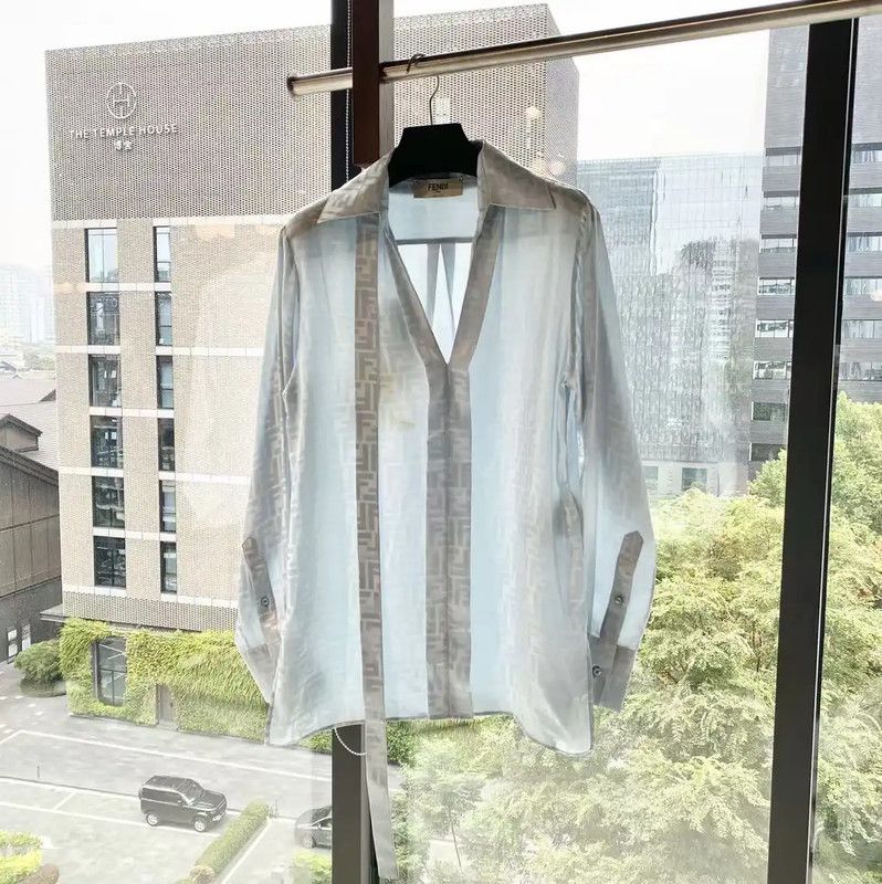 Fendi Fendi Light Blue Silk Women's Shirt 0089 Size ONE SIZE - 1 Thumbnail