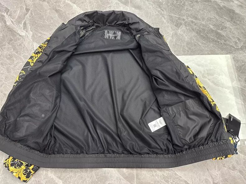 Versace Versace A classic jacket for men Size US M / EU 48-50 / 2 - 5 Thumbnail