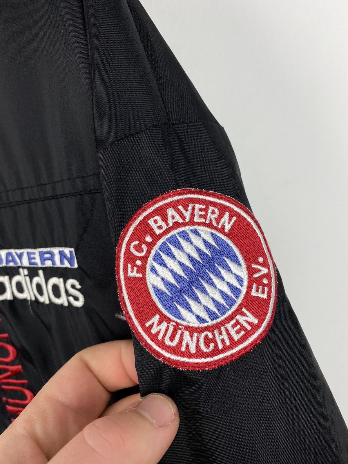 Vintage Vintage 90s Bayern Munich Training Football Jacket PSG Roma Size US XL / EU 56 / 4 - 6 Thumbnail