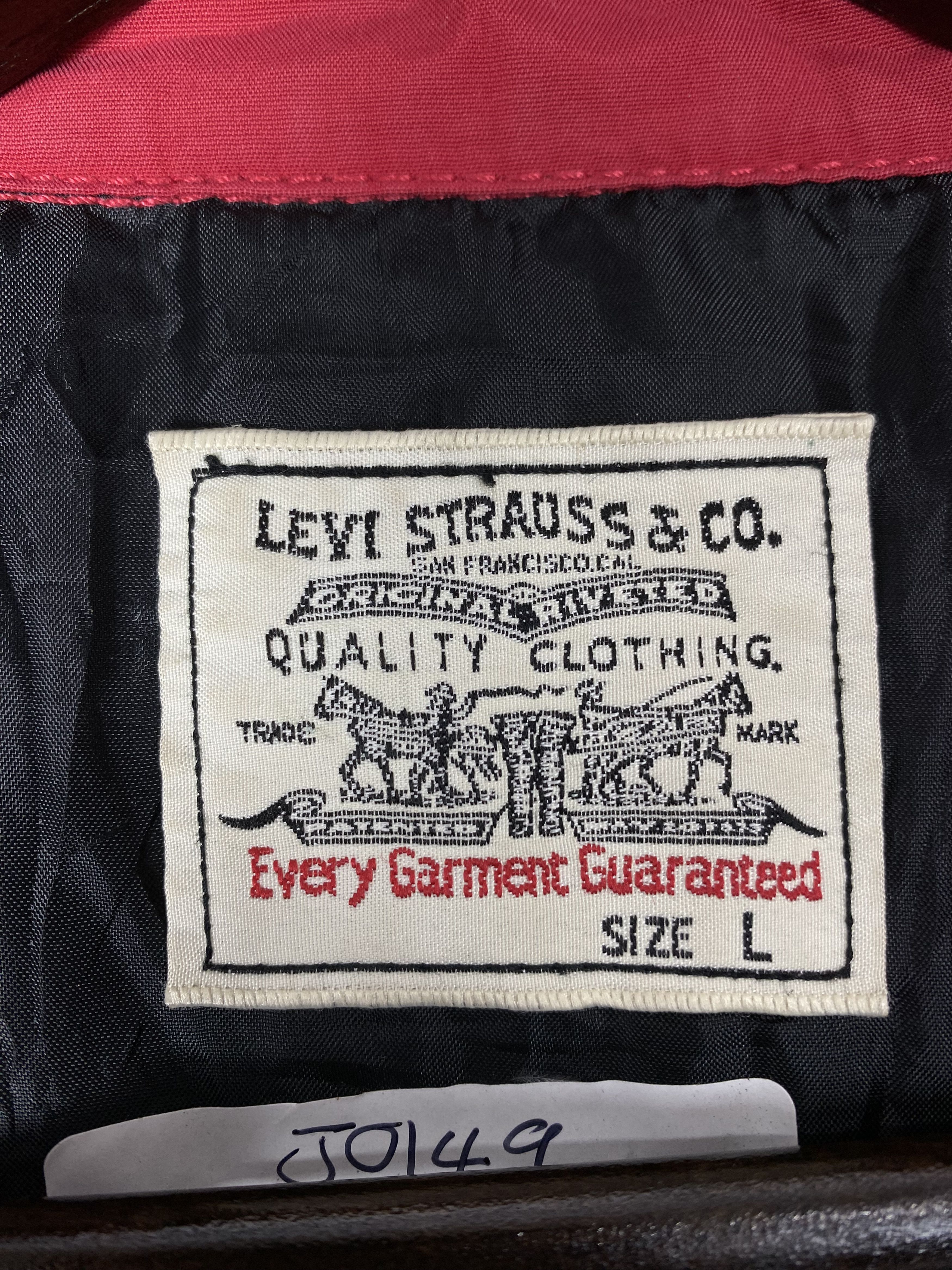 Levi's Vintage Levi's Puffer Vest Size US L / EU 52-54 / 3 - 9 Thumbnail