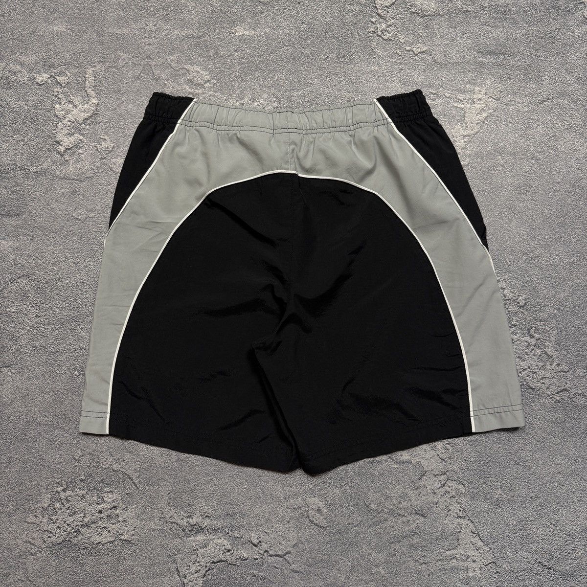 Nike × Vintage Nike Vintage Shorts Swoosh Logo Drill Size US 30 / EU 46 - 5 Thumbnail
