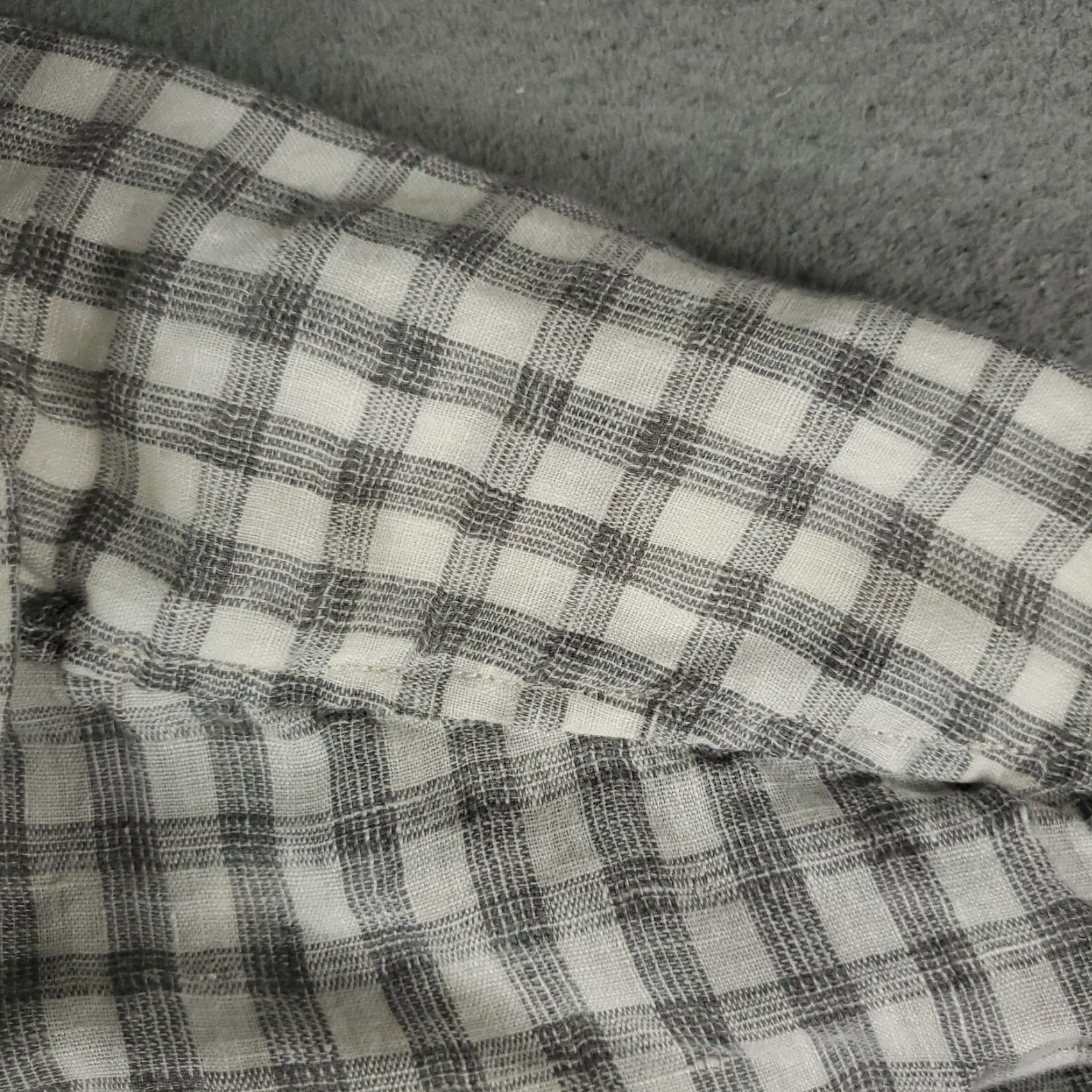 Tommy Bahama Tommy Bahama Shirt Mens XL Gray Plaid Linen Button-Up Long Sleeve Casual, Business, Formal, Party/Cocktail, Travel, Wedding, Workwear Size US XL / EU 56 / 4 - 6 Thumbnail
