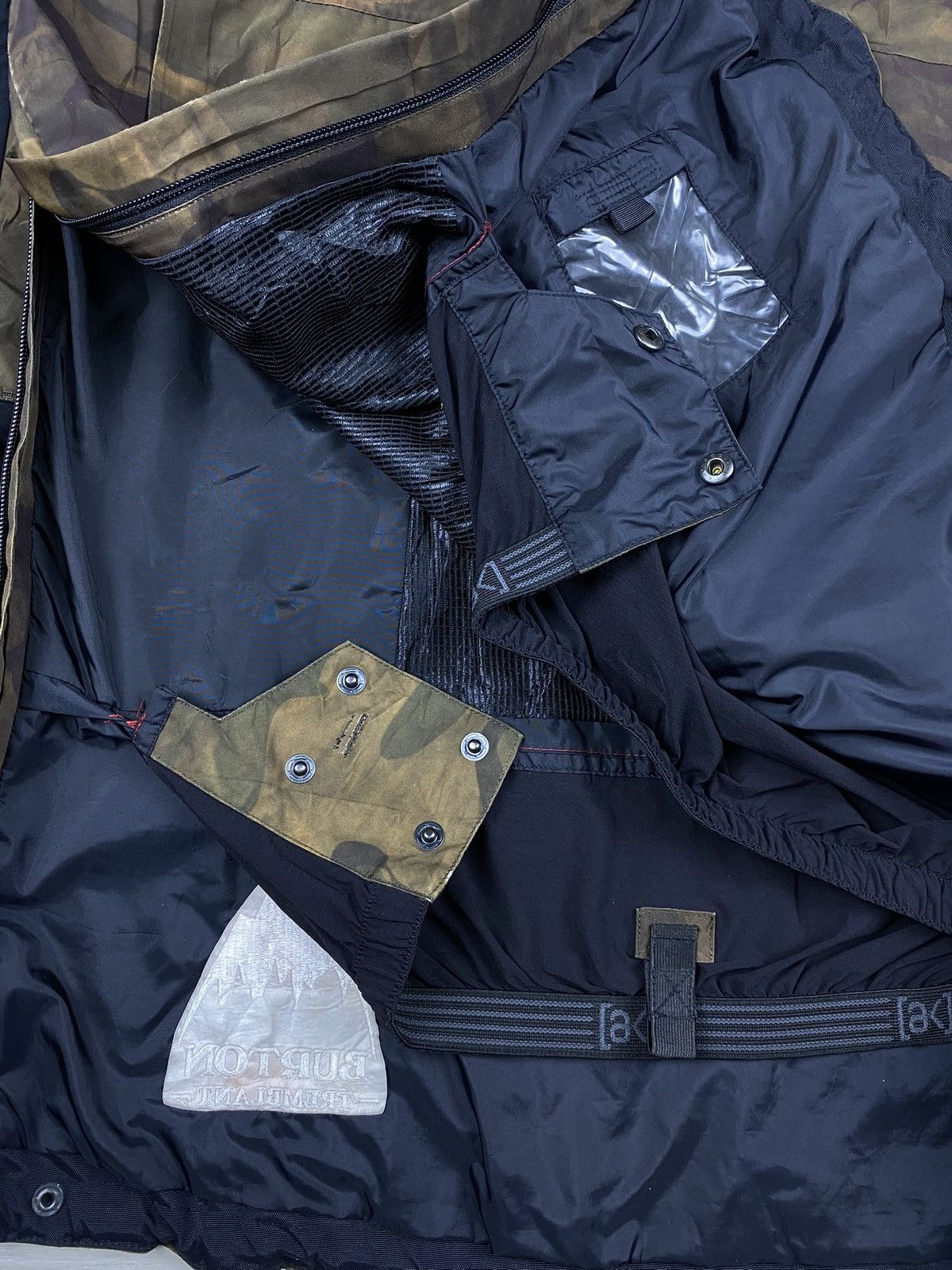 Burton Burton Goretex Jacket Army Gorpcore Size US L / EU 52-54 / 3 - 14 Thumbnail