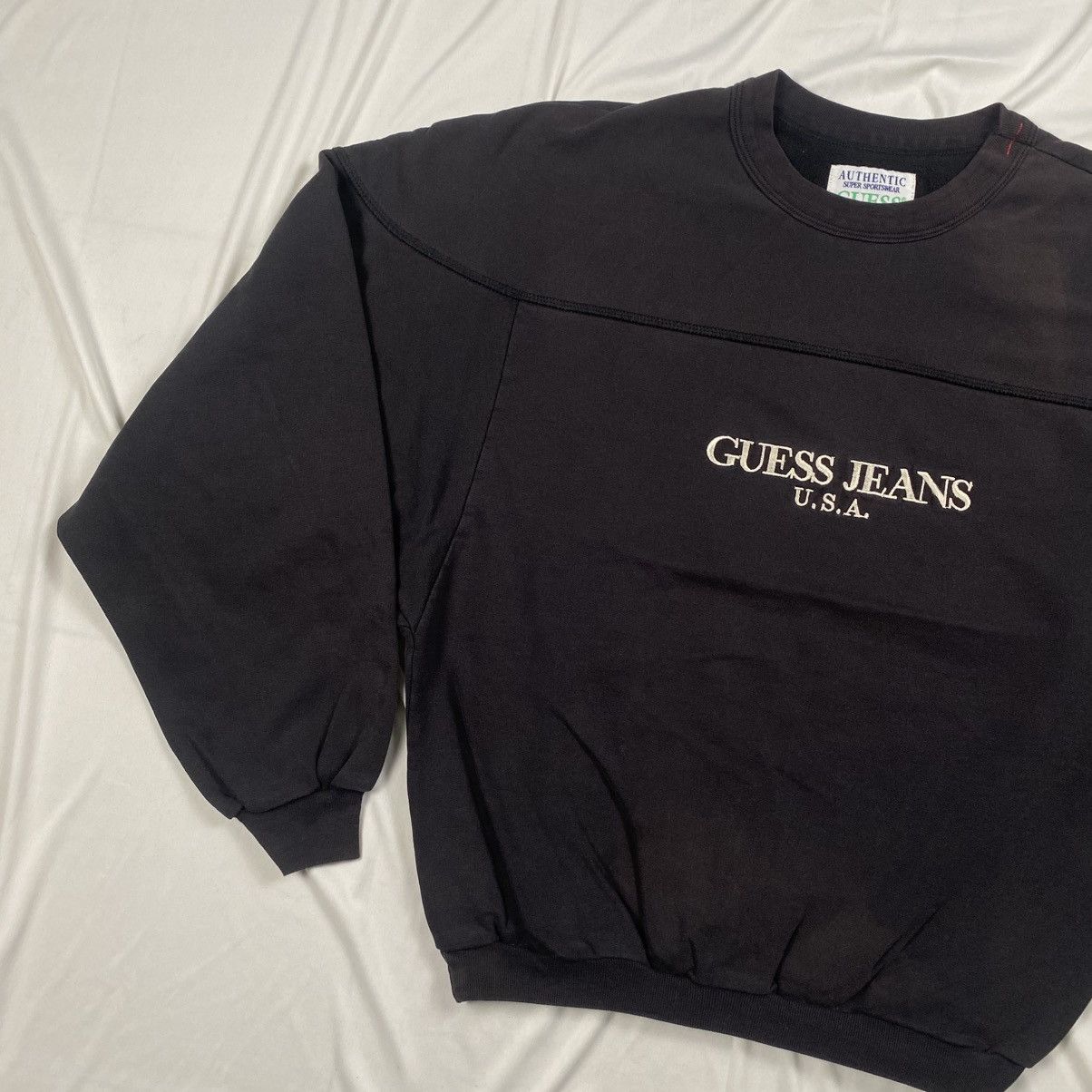 Guess Vintage 90s Guess Boxy Sunfaded Crewnexk Size US L / EU 52-54 / 3 - 3 Thumbnail