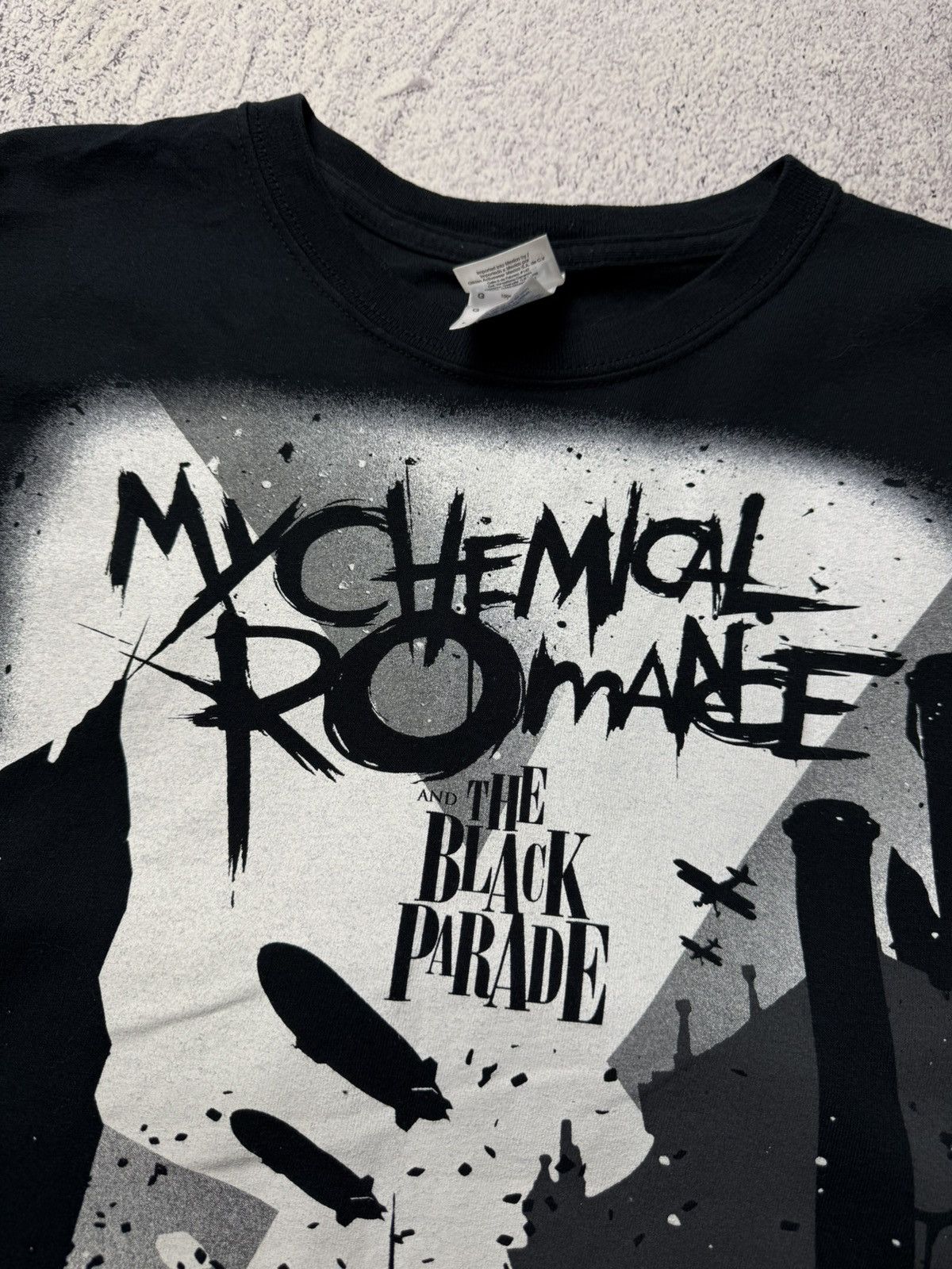 Band Tees Vintage My Chemical Romance The Black Parade Album T shirt Size US L / EU 52-54 / 3 - 14 Thumbnail