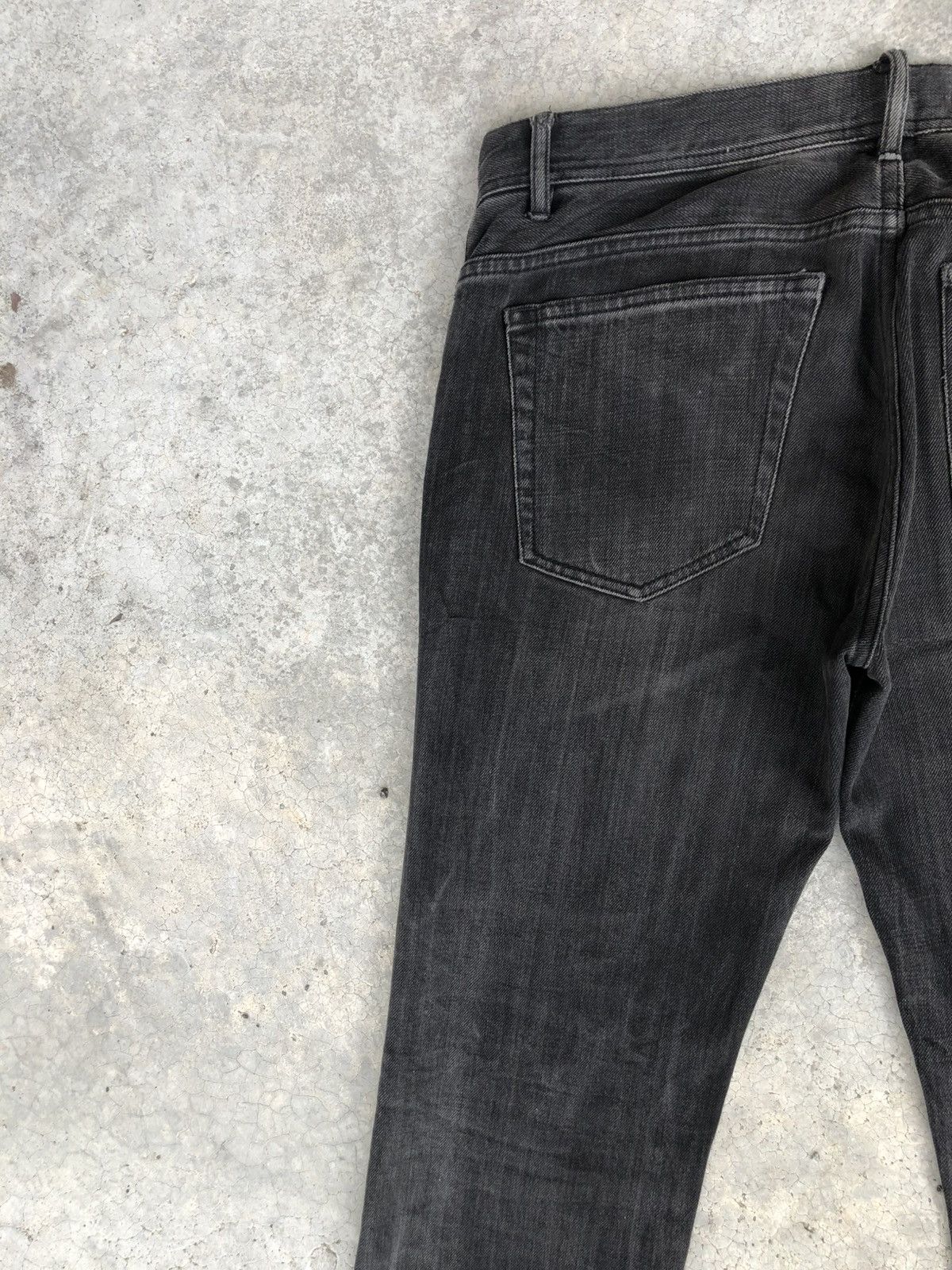 Burberry Burberry Black Label Embroidered Logo Distressed Jeans Slim Size US 31 - 9 Thumbnail