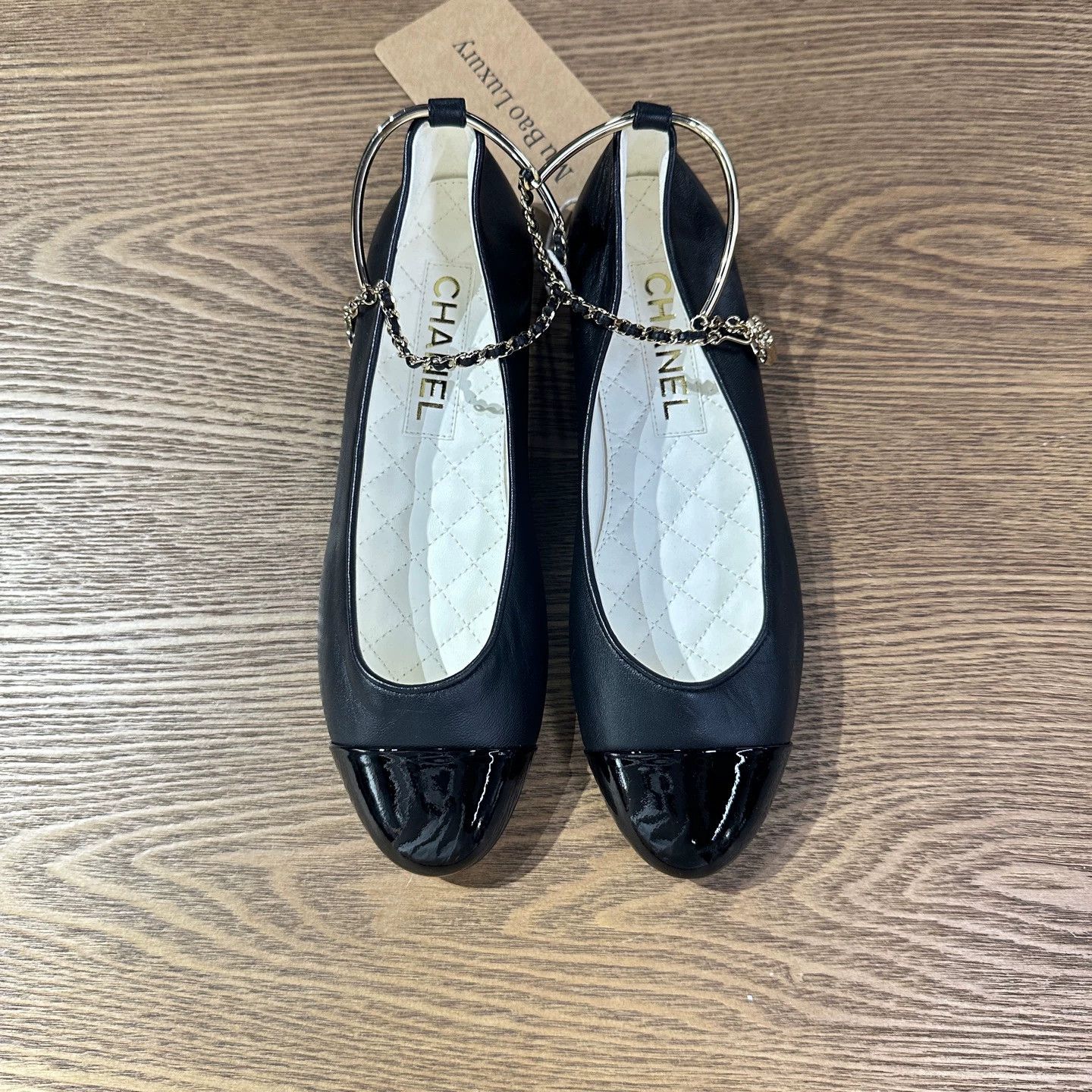 Chanel Chanel apr252 unused sheepskin gold chain flat women's 38 Size US 7.5 / IT 37.5 - 2 Thumbnail