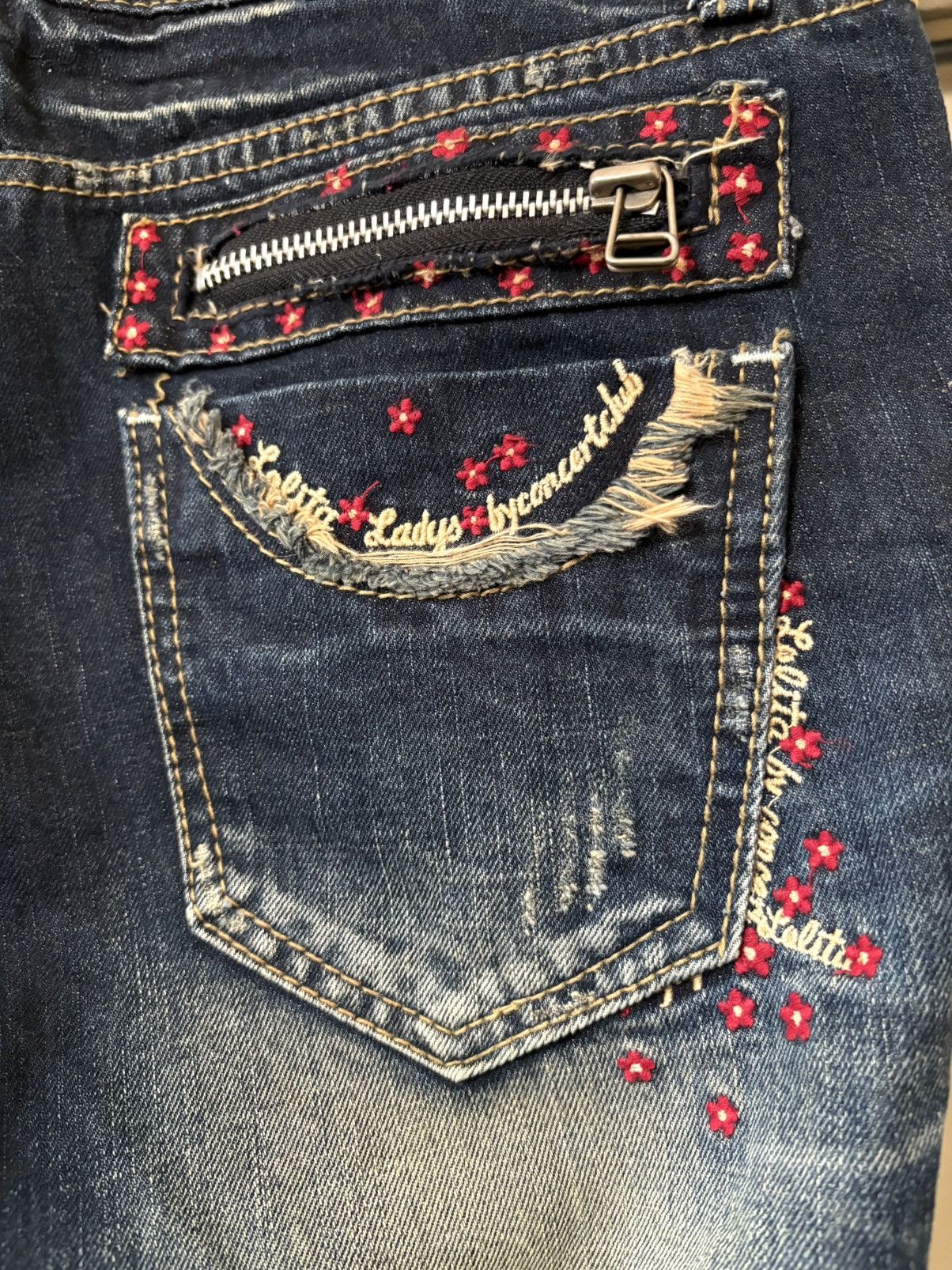 Japanese Brand Floral Embroidered Y2K Lolita Jeans by Concert Club Size US 32 / EU 48 - 5 Thumbnail