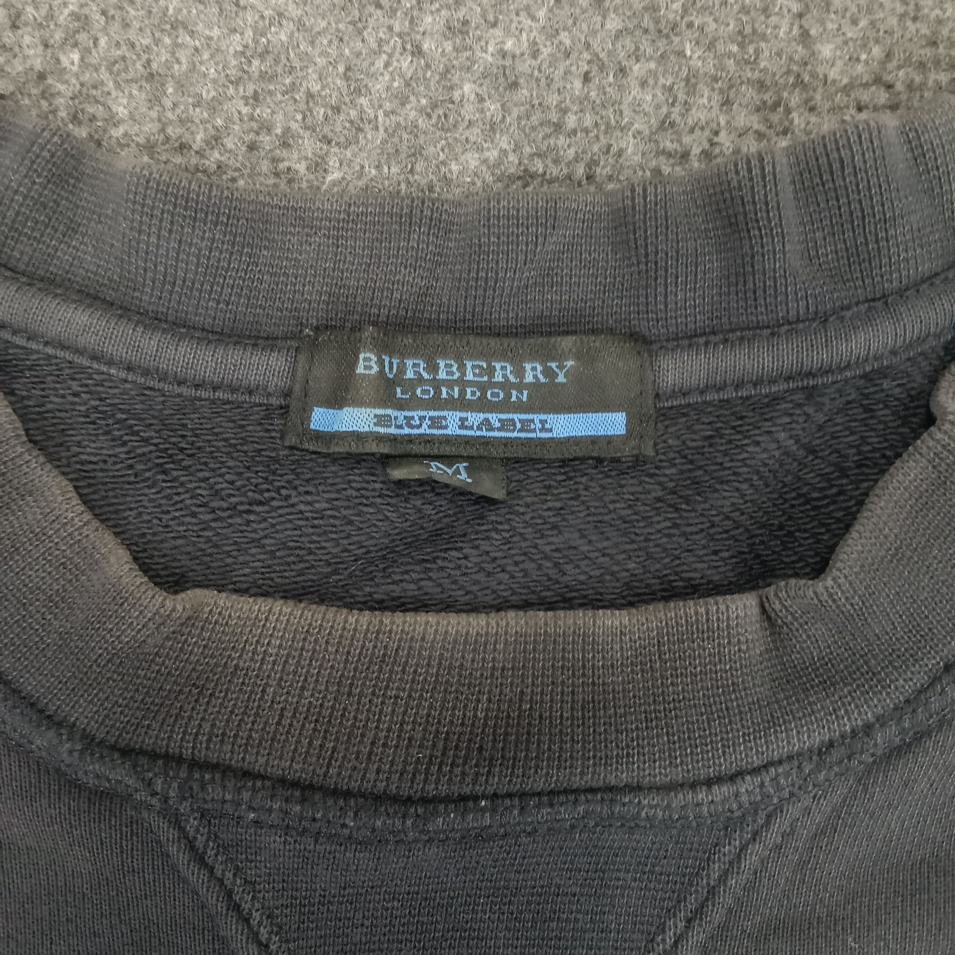 Burberry × Vintage Burberry London Blue Label Small Logo Sweatshirt Size US M / EU 48-50 / 2 - 3 Thumbnail