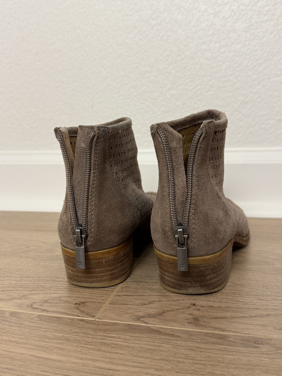 Lucky Brand Lucky Brand Bergyn perforated suede women’s tan boots Size US 6.5 / IT 36.5 - 3 Thumbnail