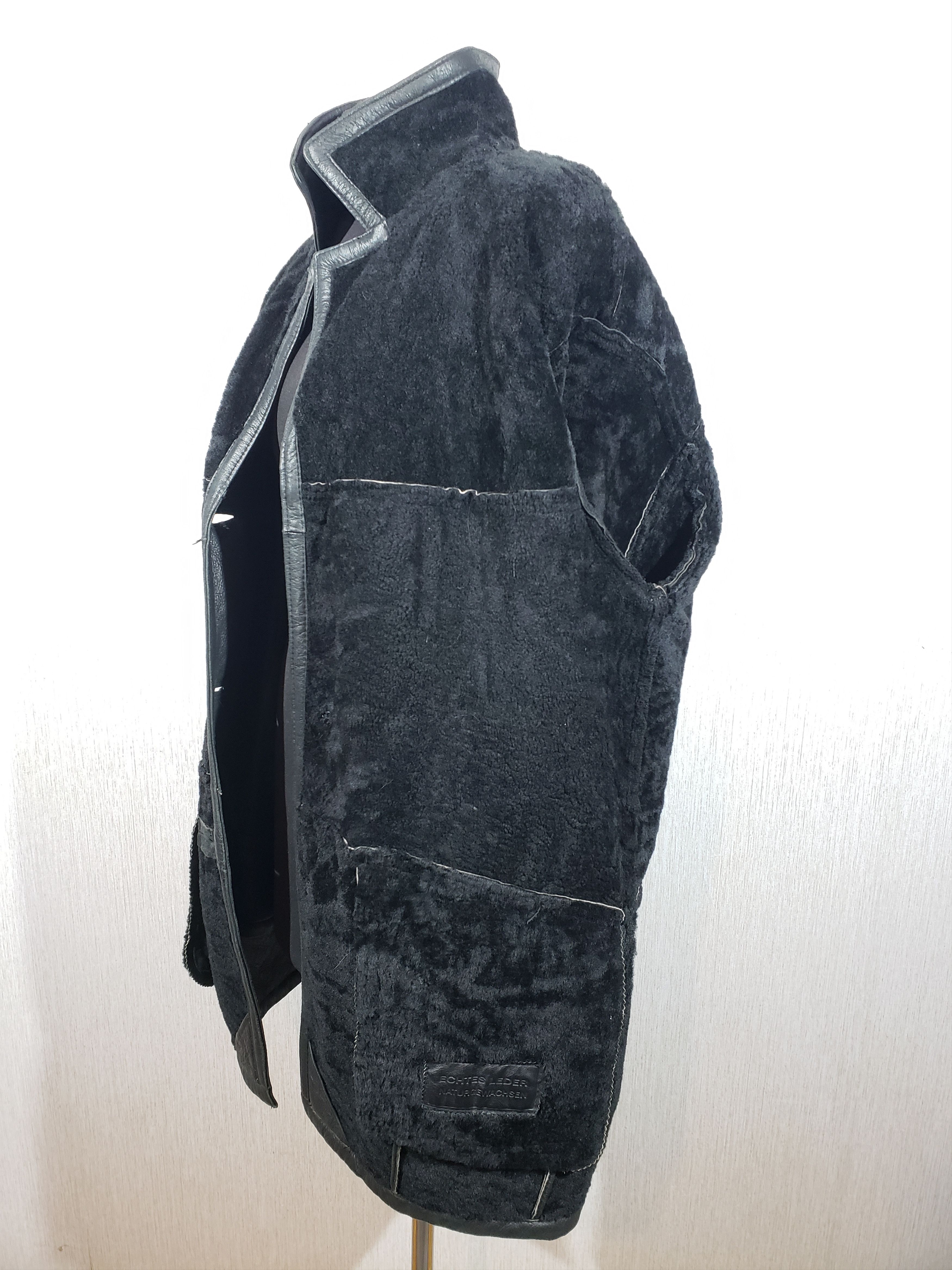 Other Wonderful men's black sheepskin coat with buttons. Size US XL / EU 56 / 4 - 8 Thumbnail