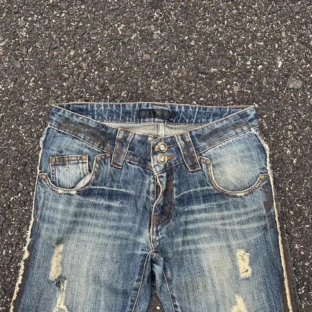 Japanese Brand JAPANESE RUSTY DIRTY DENIM 30x32 RIPPED FLARE BOOTCUT PANTS Size US 30 / EU 46 - 2 Thumbnail