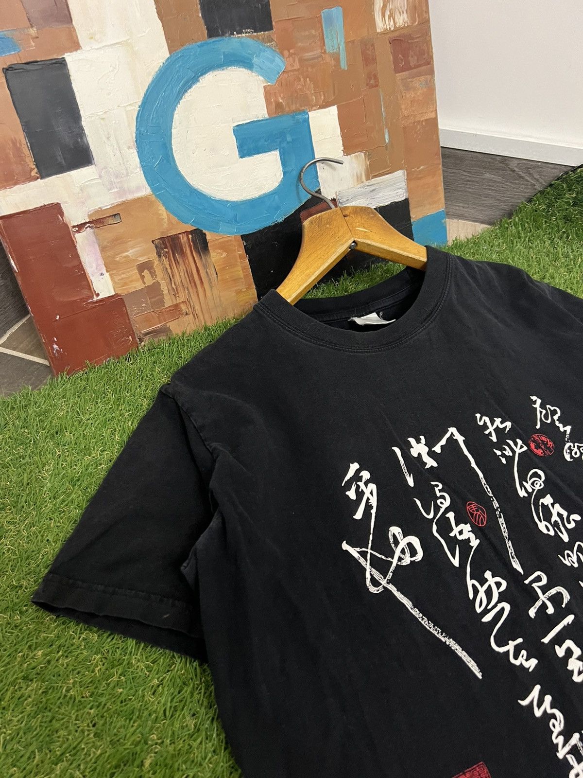 Japanese Brand × Vintage Vintage 1990’s Japanese Art Abstract Hieroglyphs T Shirt Size US L / EU 52-54 / 3 - 2 Thumbnail