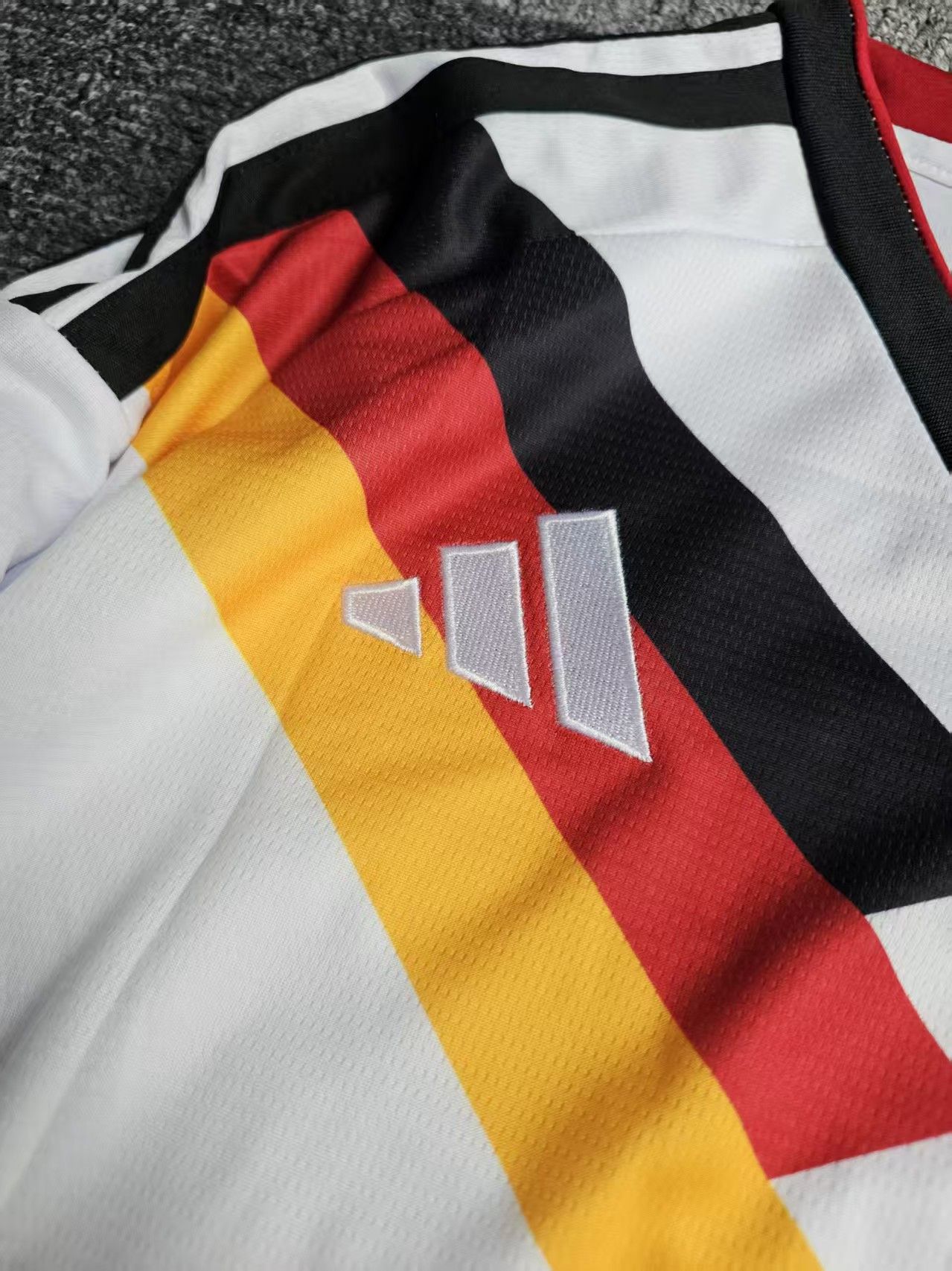 Other 2026 Germany #10 Jamal Musiala Jersey Long Size US M / EU 48-50 / 2 - 4 Thumbnail