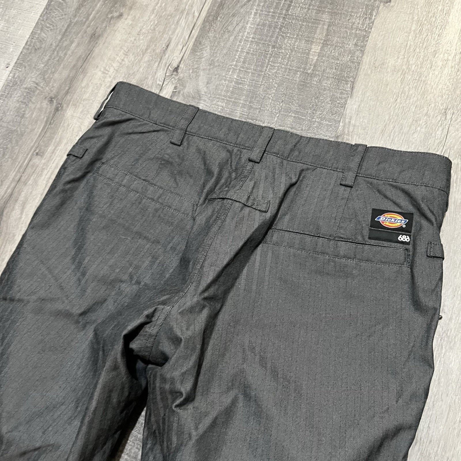 686 686 x Dickies Pants Womens S Gray infiDRY Snowboard Ski Size 33" - 4 Thumbnail