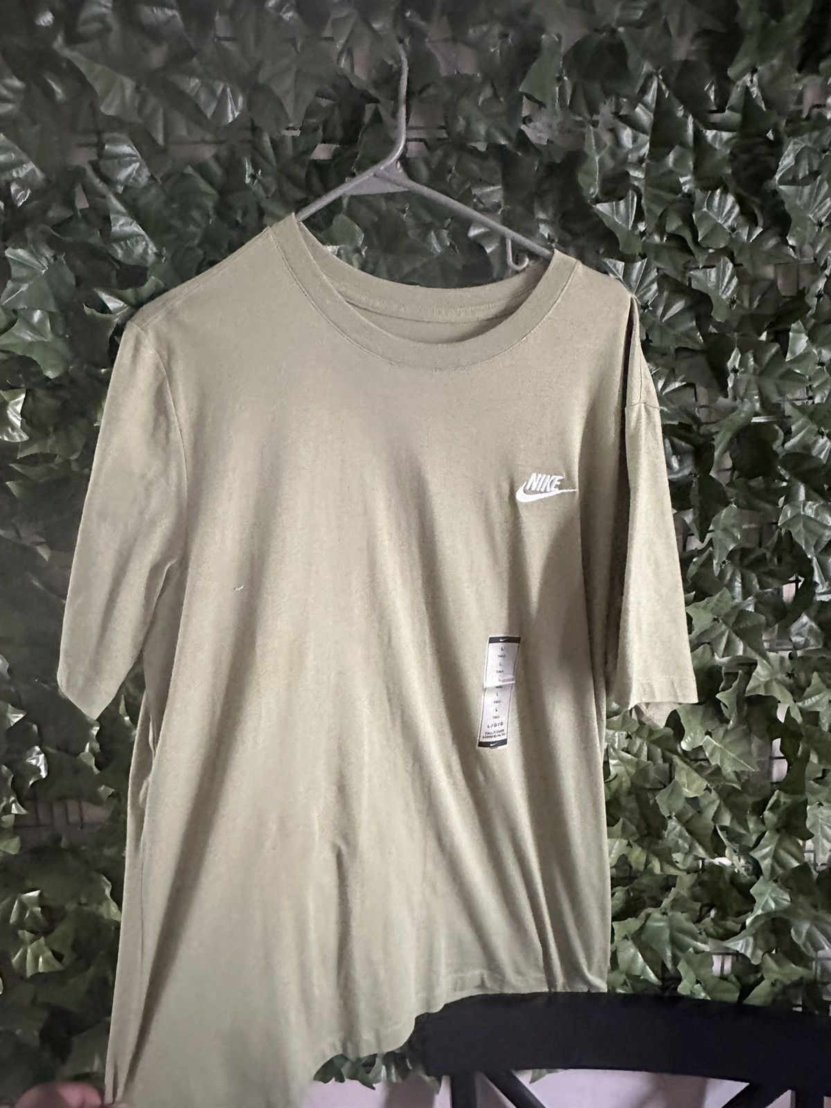 Nike Nike Tee Unworn Size US L / EU 52-54 / 3 - 1 Preview