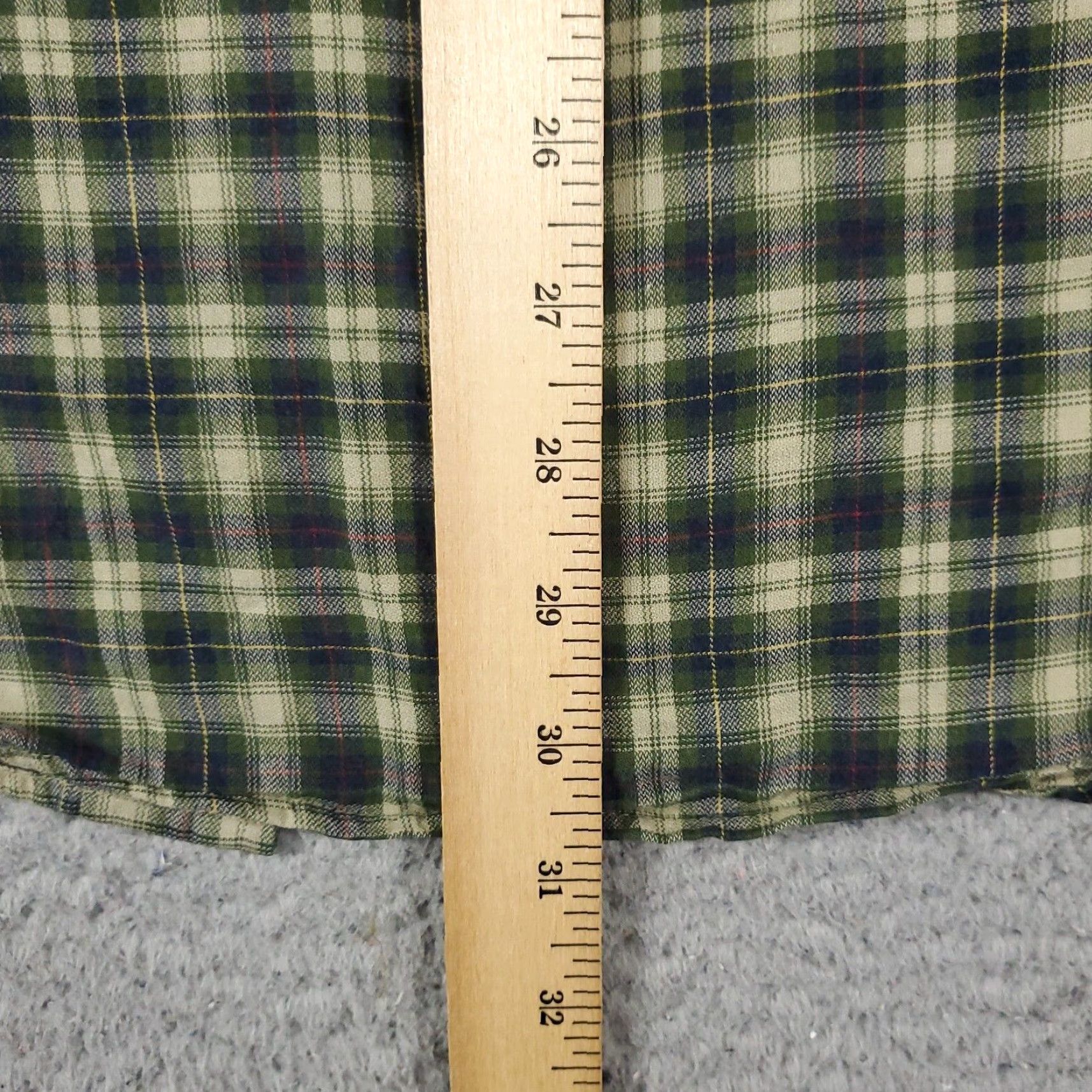 American Eagle Outfitters American Eagle Shirt Mens 2XL Green Plaid Casual Button-Up Long Sleeve Size US XXL / EU 58 / 5 - 4 Thumbnail