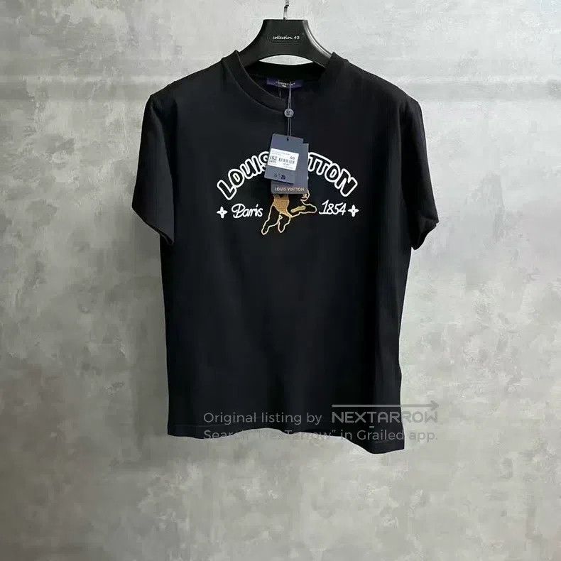 Louis Vuitton Louis Vuitton Black Letter Logo Embroidered Pullover Short Size US S / EU 44-46 / 1 - 1 Thumbnail