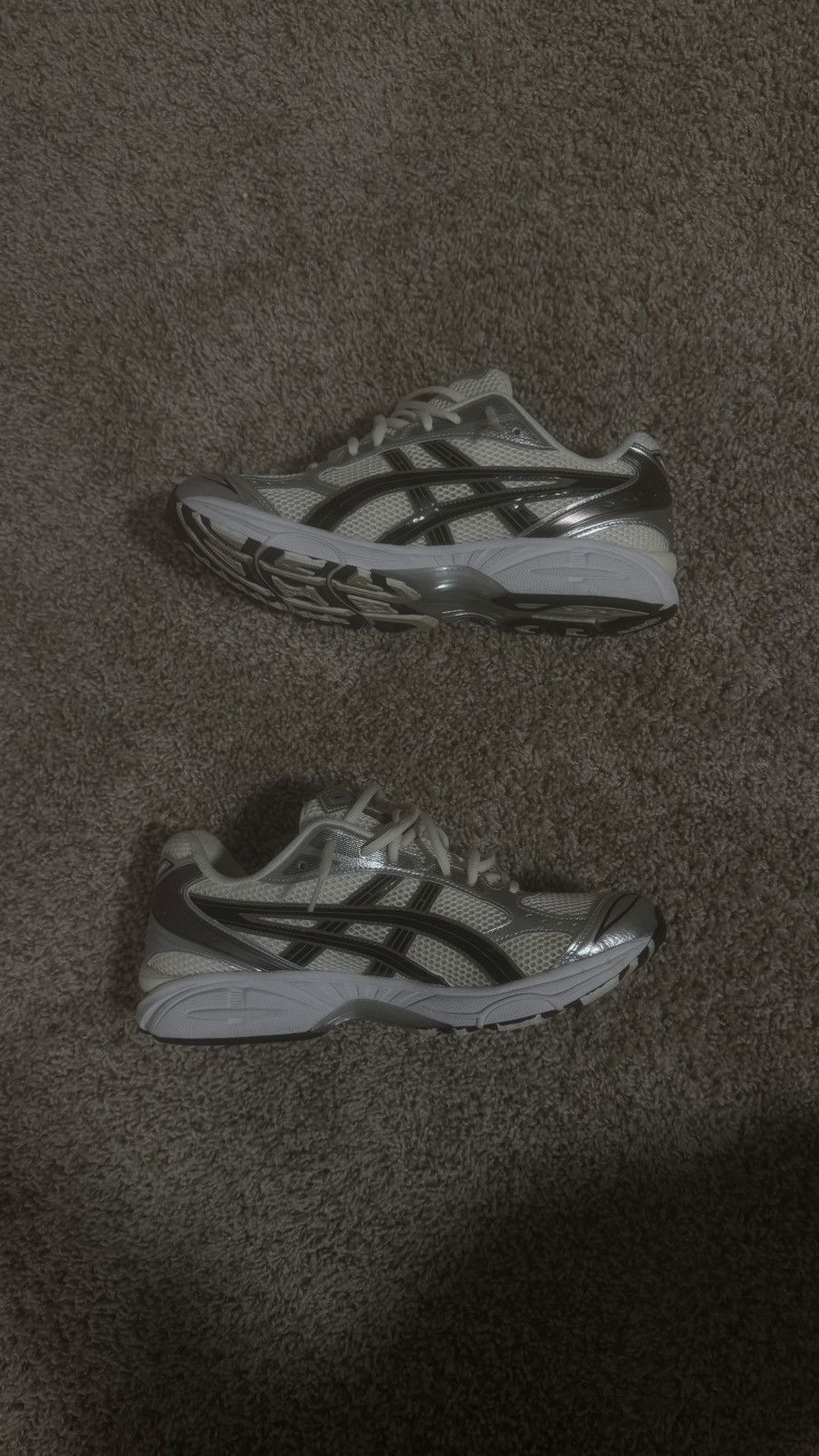 Asics Asic kayano 14 silver cream Size US 12 / EU 45 - 2 Thumbnail