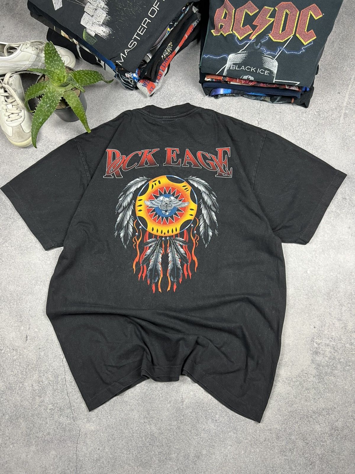 Vintage Vintage Rock Eagle Apache Indian Warrior Y2K Tee Shirt Size US XL / EU 56 / 4 - 6 Thumbnail