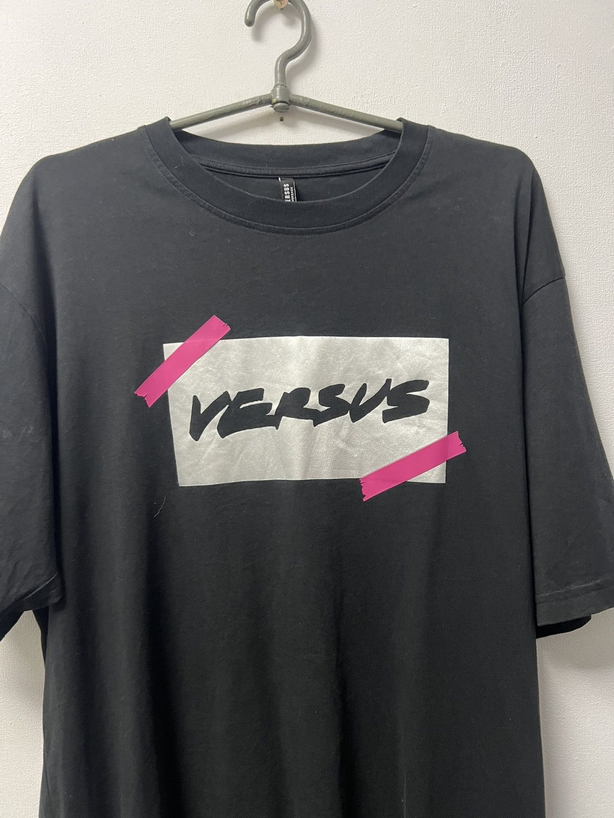 Versace Mens T Shirt Versace Versus Big Logo Size L Size US L / EU 52-54 / 3 - 4 Thumbnail