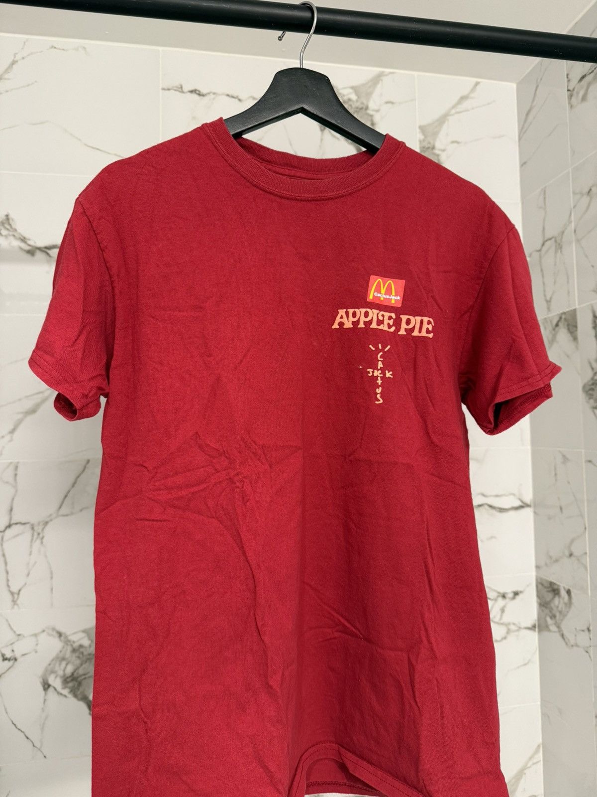 Travis Scott TRAVIS SCOTT X MCDONALD’S APPLE PIE T-SHIRT SIZE S! 🍎 Size US S / EU 44-46 / 1 - 1 Thumbnail