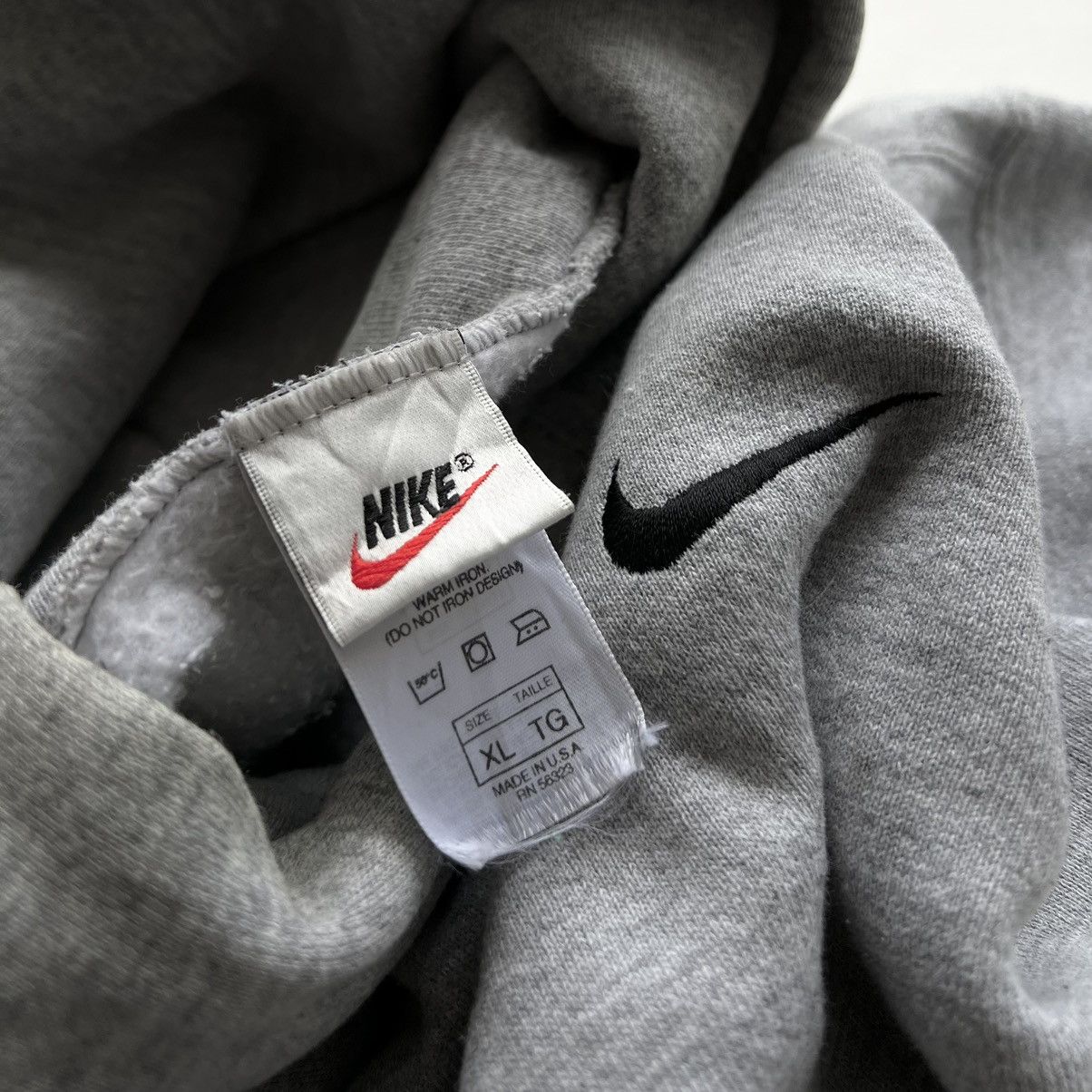 Nike VINTAGE90’s NIKE SWOOSH MADE IN USA🇺🇸 Size US XL / EU 56 / 4 - 6 Thumbnail