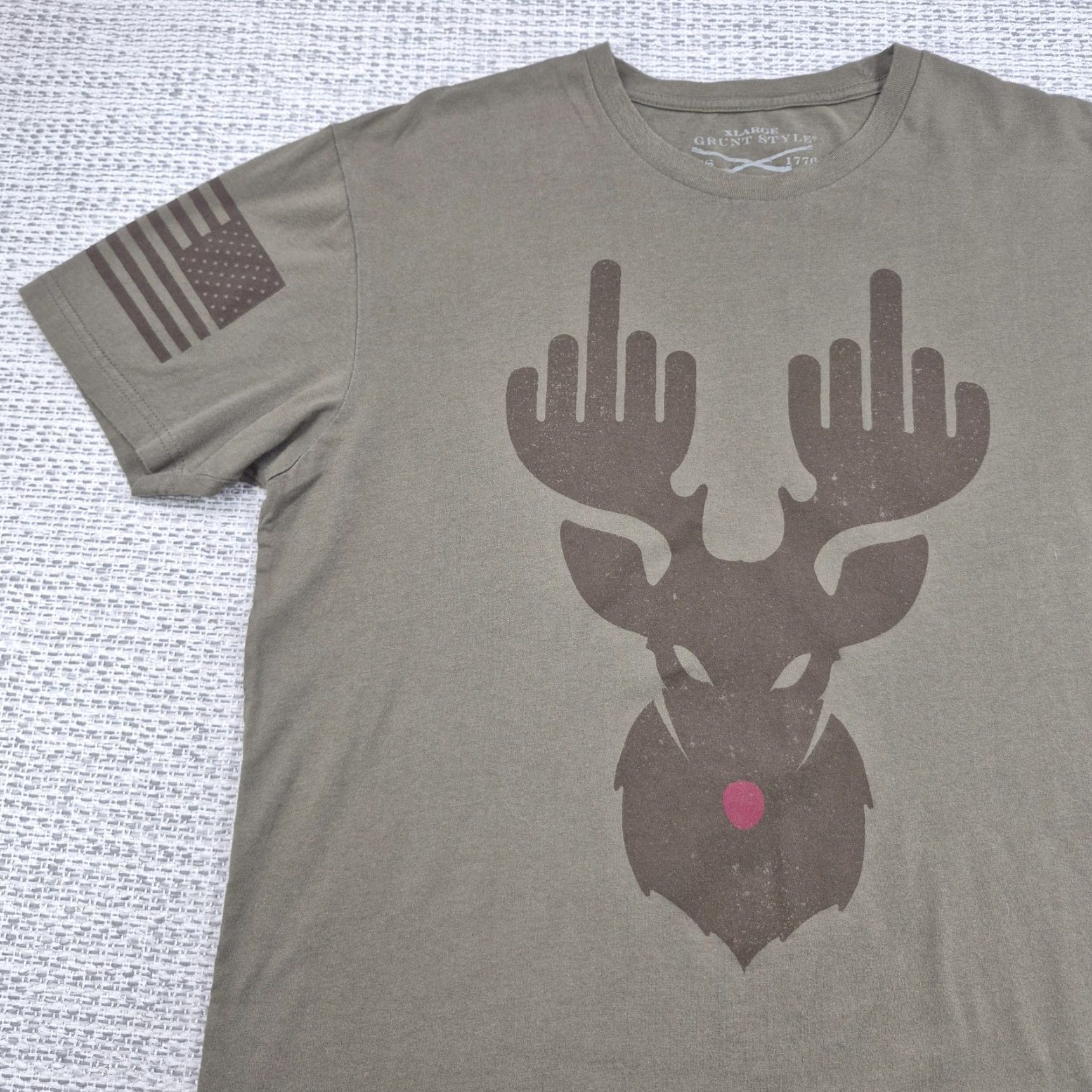 Vintage Grunt Style Rudolph Reindeer Shirt Mens XL Green Christmas Flag Middle Finger Size US XL / EU 56 / 4 - 3 Thumbnail