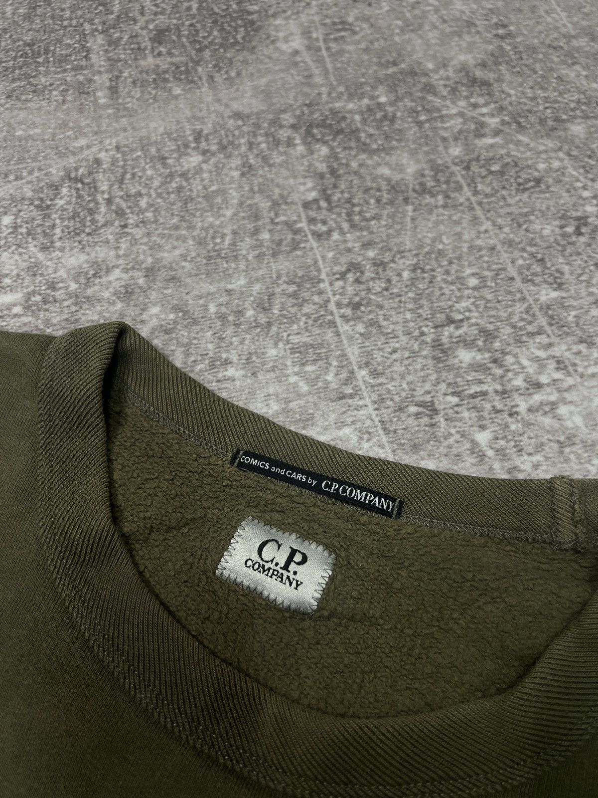 C.P. Company C.P. Company Comics and Cars Graphic Crewneck Sweatshirt Size US L / EU 52-54 / 3 - 3 Thumbnail