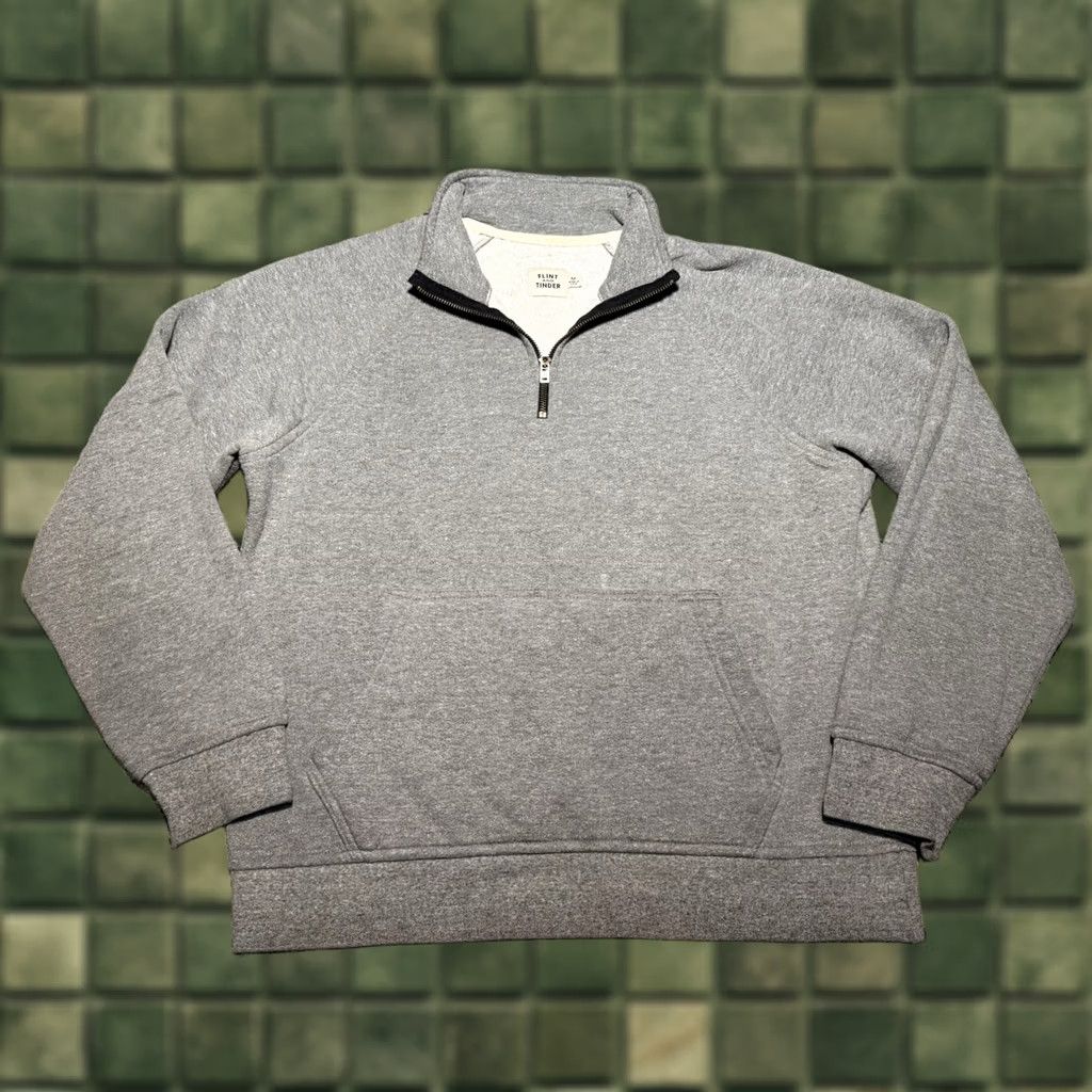 Flint And Tinder Flint and Tinder Sweatshirt Pullover 1/4 Zip M Gray Fleece Long Sleeve Zip Solid Men's Regular Size Medium 10-Year Y2K Sports Outdoor Classic Size US M / EU 48-50 / 2 - 1 Thumbnail