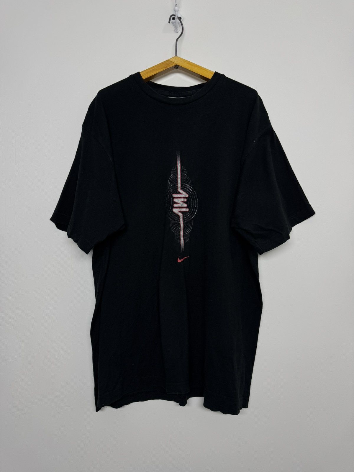 Nike Vintage Y2K Nike Shox Small Swoosh Logo T Shirt 00’s Size US L / EU 52-54 / 3 - 3 Thumbnail