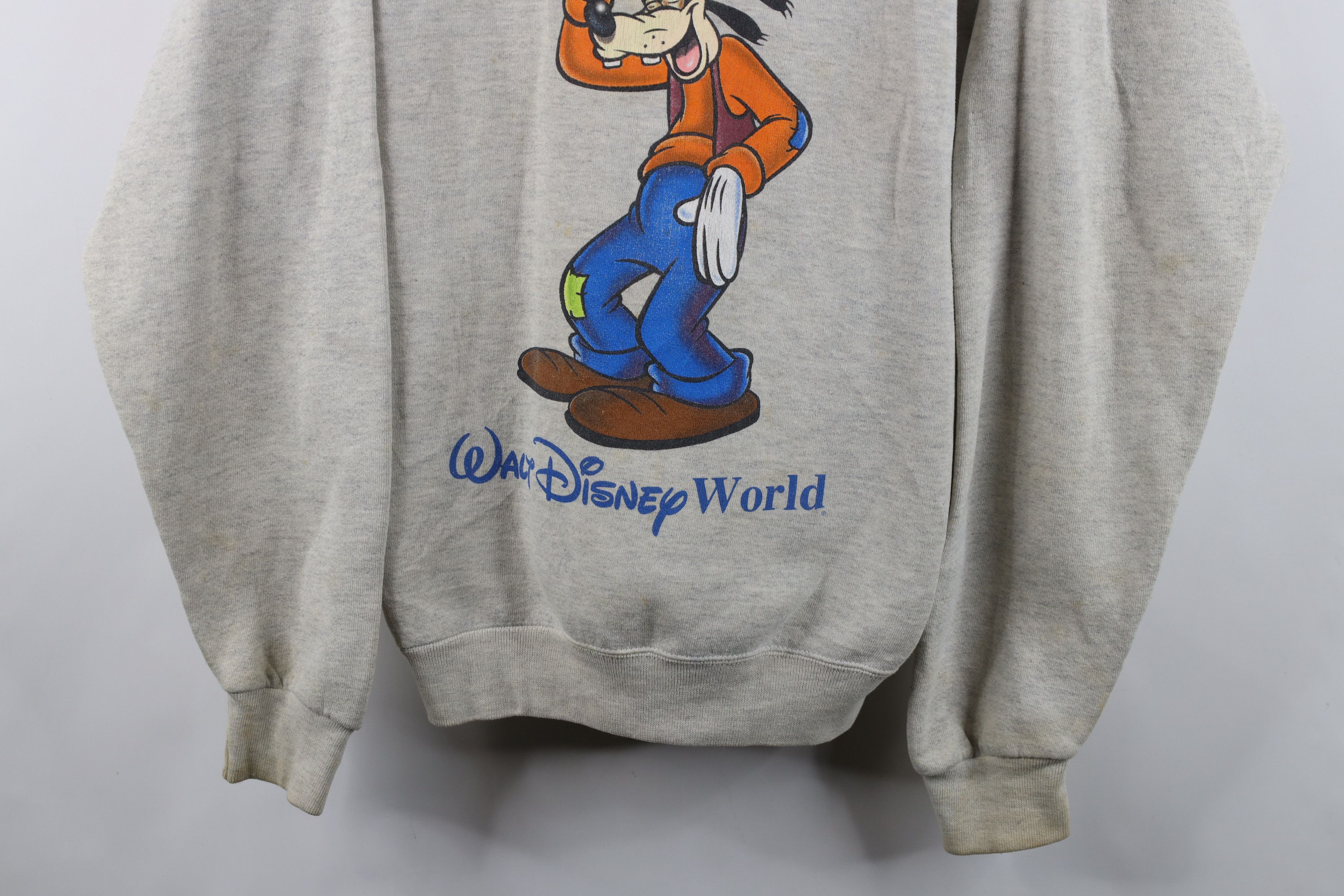 Vintage Vintage 90s Walt Disney World Goofy Crewneck Sweatshirt Size US L / EU 52-54 / 3 - 3 Thumbnail