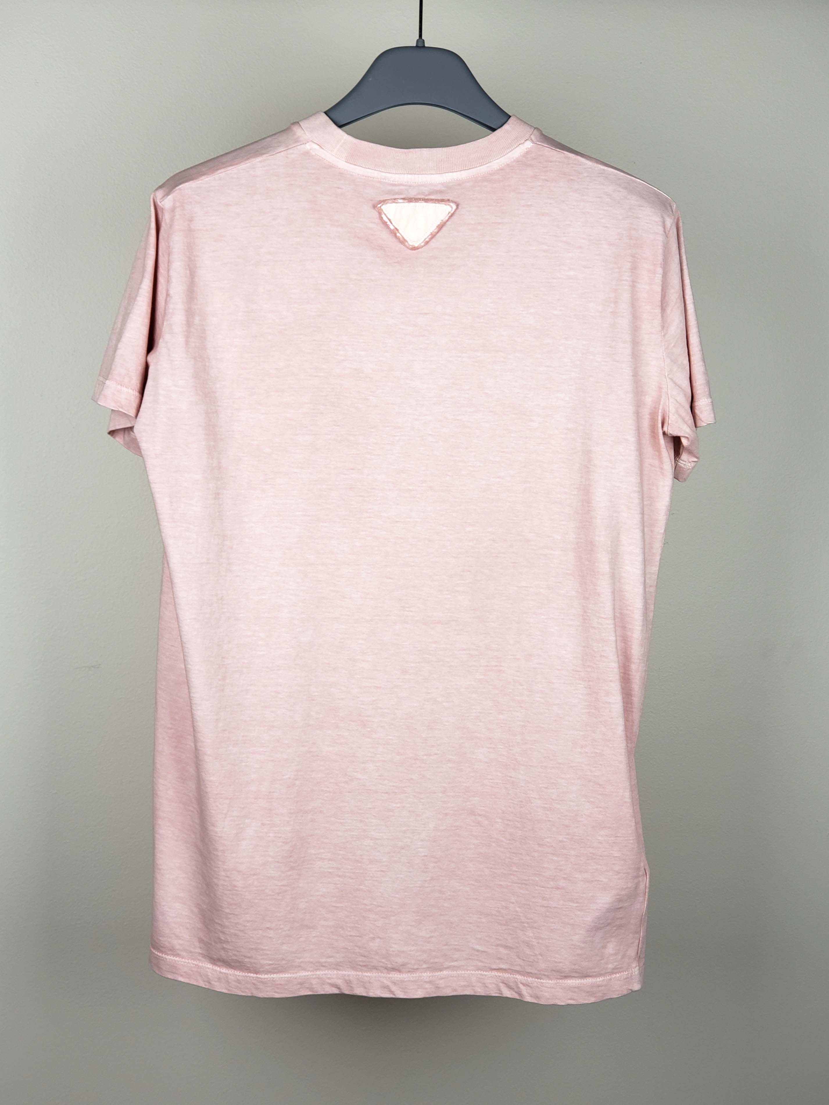 Prada Pink Cotton Logo Patch T-Shirt Large Size L / US 10 / IT 46 - 2 Thumbnail