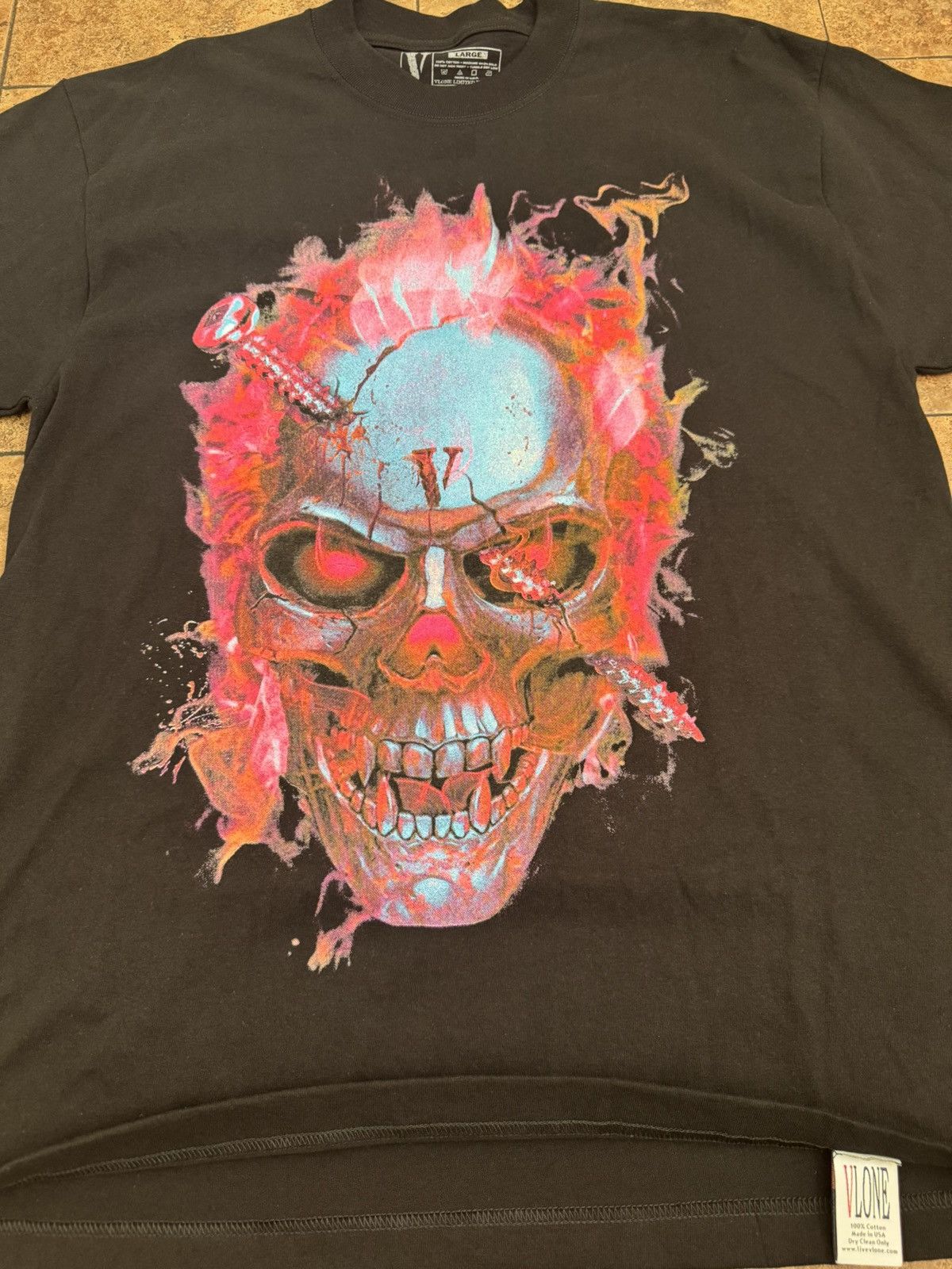 Vlone Vlone Skull T shirt Size US L / EU 52-54 / 3 - 2 Thumbnail