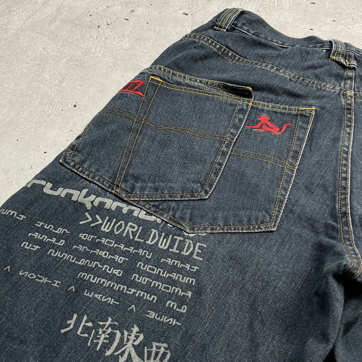 DrunknMunky × Vintage Drunkn Munky Spellout Embroidered Jeans Baggy Jeans size L Size US 36 / EU 52 - 8 Thumbnail
