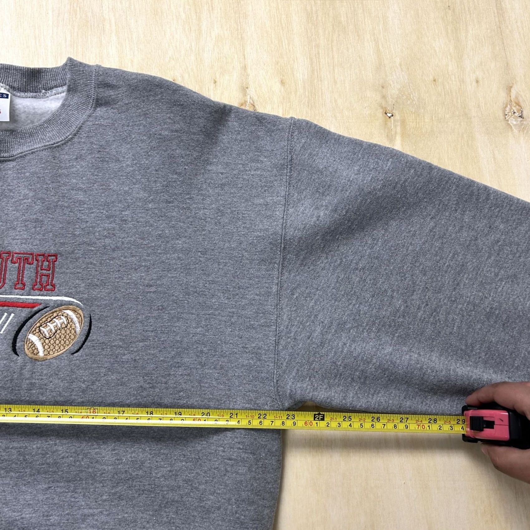 Jerzees VINTAGE Jerzees Sweatshirt Mens Large Gray Fleece Crewneck Plymouth Football Shirt Size US L / EU 52-54 / 3 - 5 Thumbnail