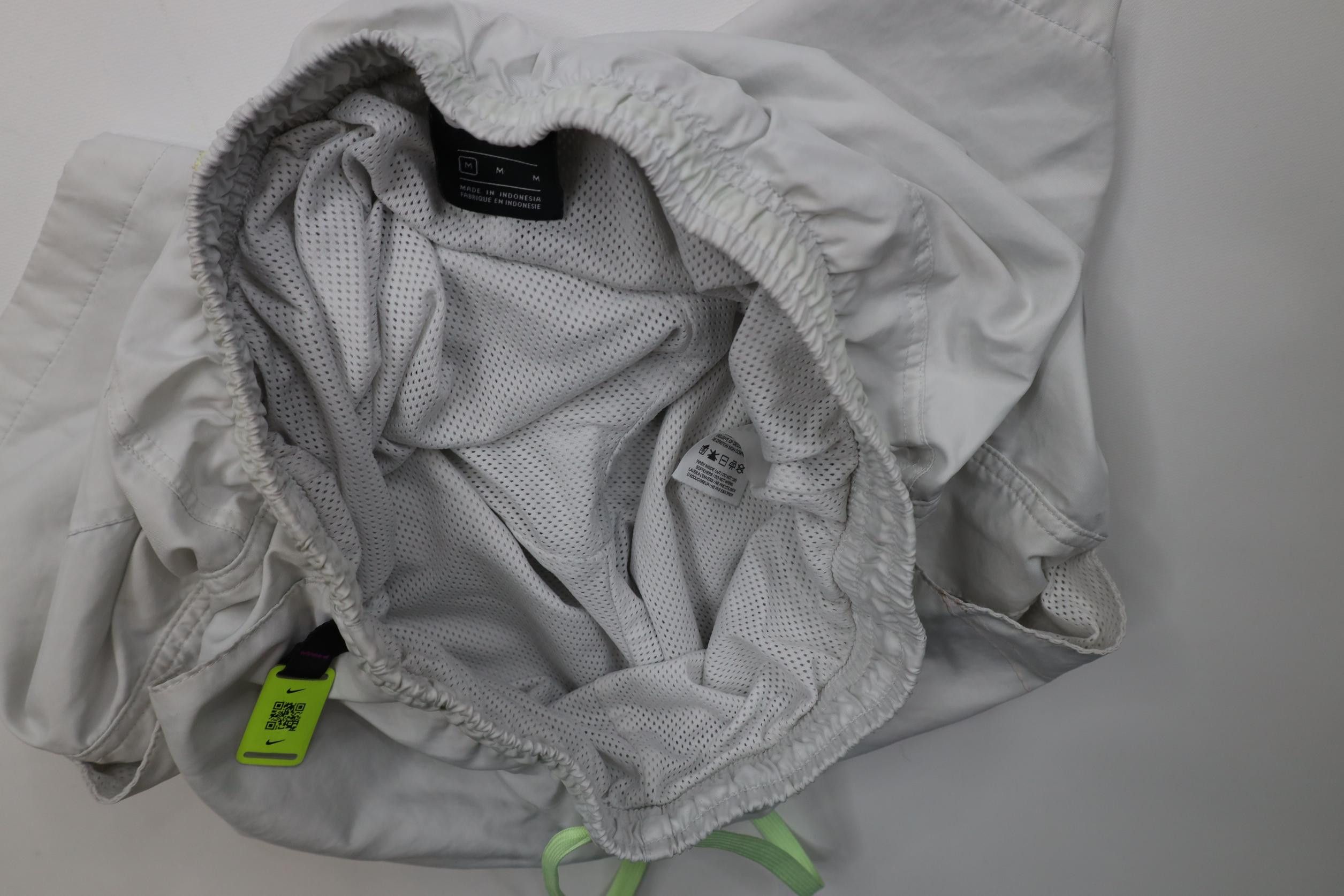 Nike Nike Spell Out Big Logo Lined Woven Festival Shorts Gray Size US 32 / EU 48 - 13 Thumbnail
