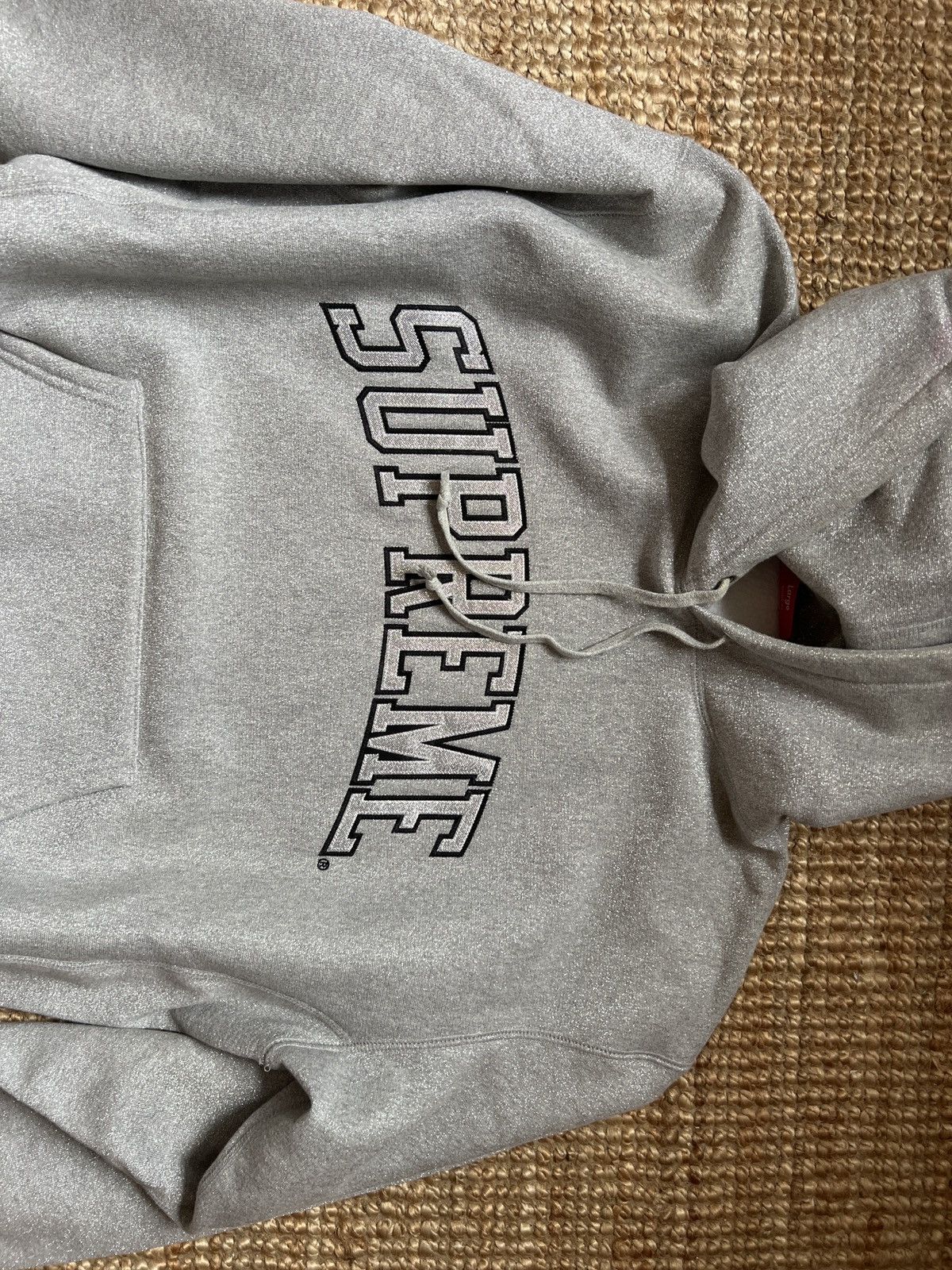 Supreme silver hoodie special edition Size US L / EU 52-54 / 3 - 2 Thumbnail