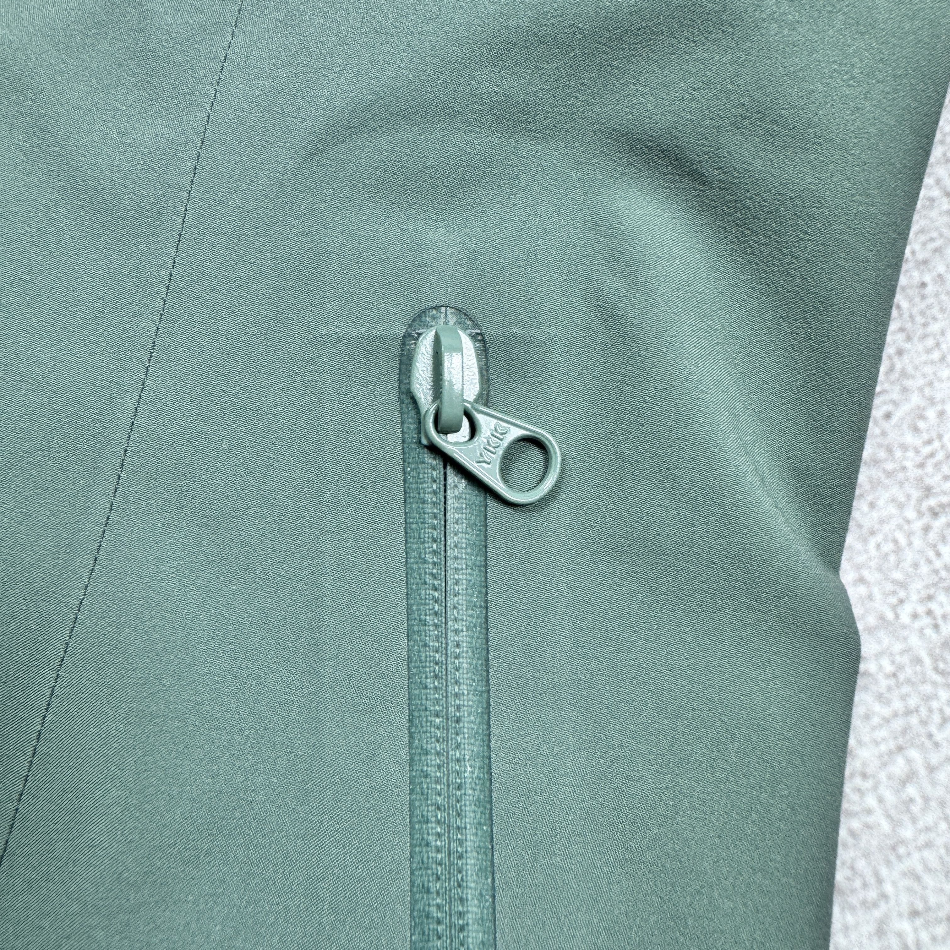 Arc'teryx Women`s Arcteryx A2B Hardshell Gore-tex Blazer Jacket Size S Size S / US 4 / IT 40 - 13 Thumbnail