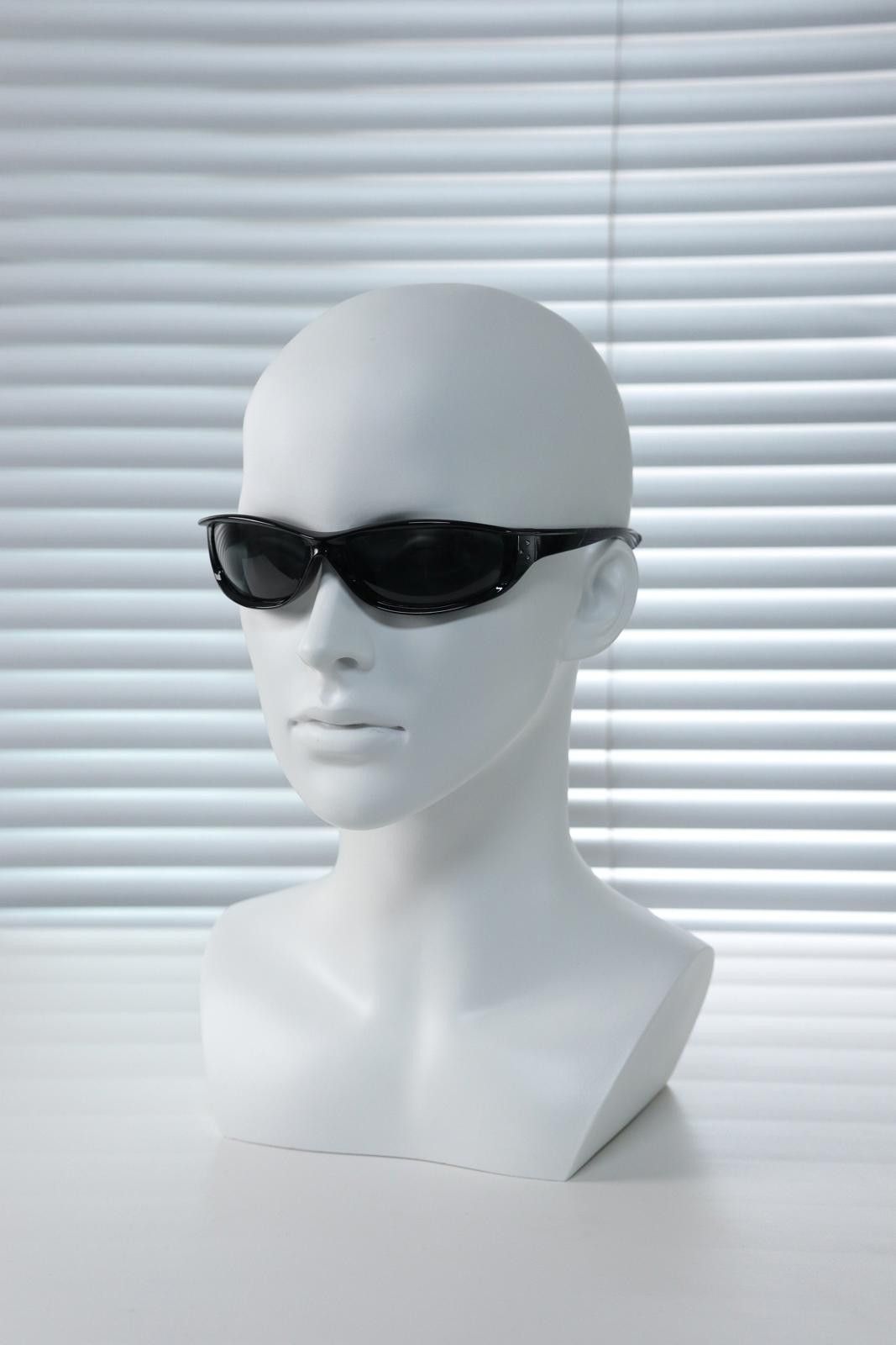 Other Vtg Avant Garde Y2K Black Rectangle Sunglasses Unisex OS Size ONE SIZE - 1 Thumbnail