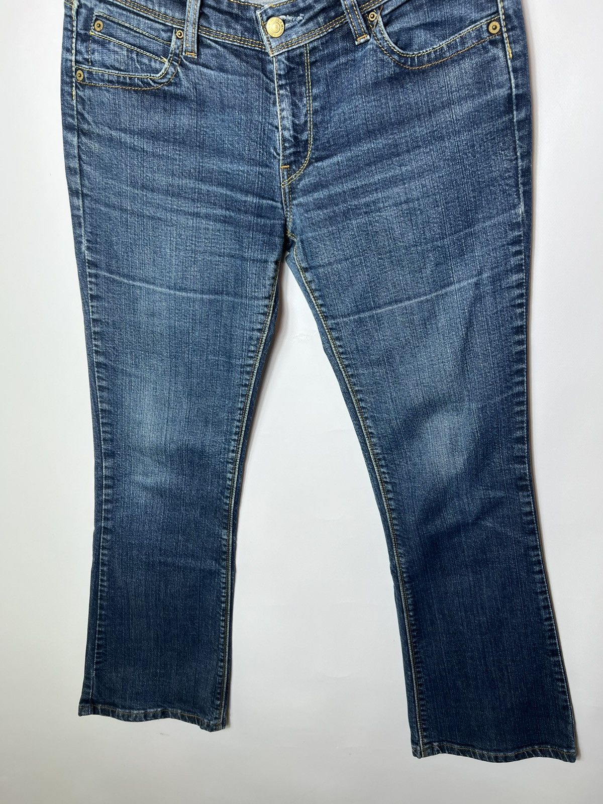 Levi's Vintage 00s y2k Levi’s 572 Boot Cut Womens Jeans Sz 32/32 Size 32" / US 10 / IT 46 - 3 Thumbnail