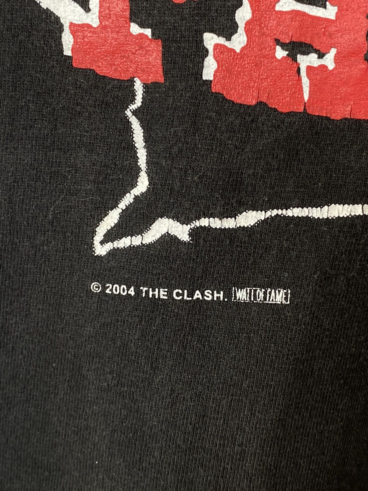 Vintage Rare 2004 Vintage The Clash Punk Rock Band Tees Distressed Size US M / EU 48-50 / 2 - 5 Thumbnail