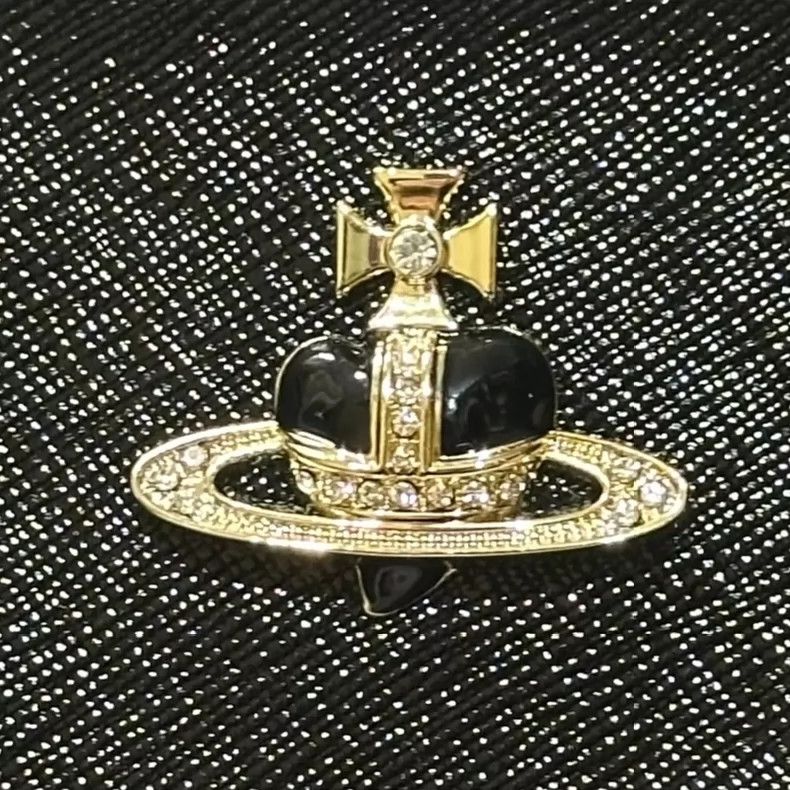 Vivienne Westwood Vivienne Westwood size os Black enamel love Saturn leather Size ONE SIZE - 5 Thumbnail