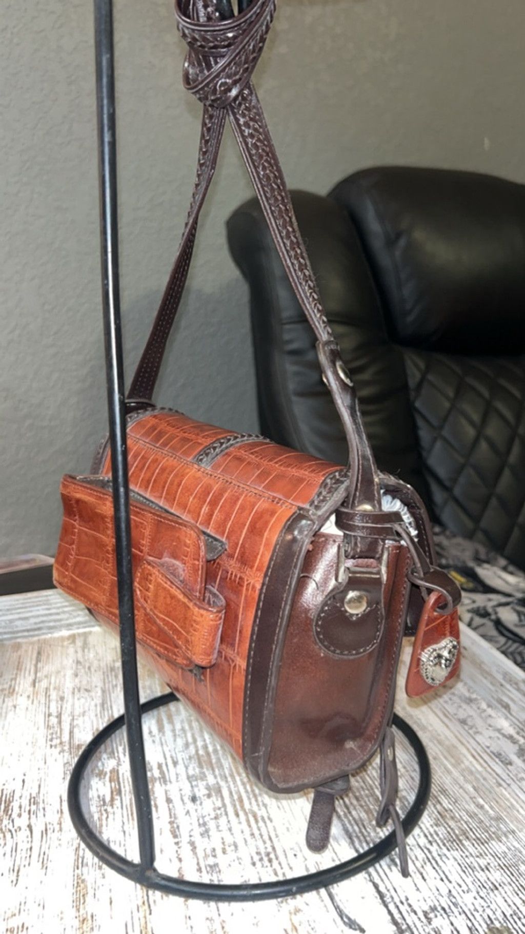 The Unbranded Brand Women's Unbranded Brown Croc-Embossed Crossbody Bag, One Siz Size ONE SIZE - 3 Thumbnail