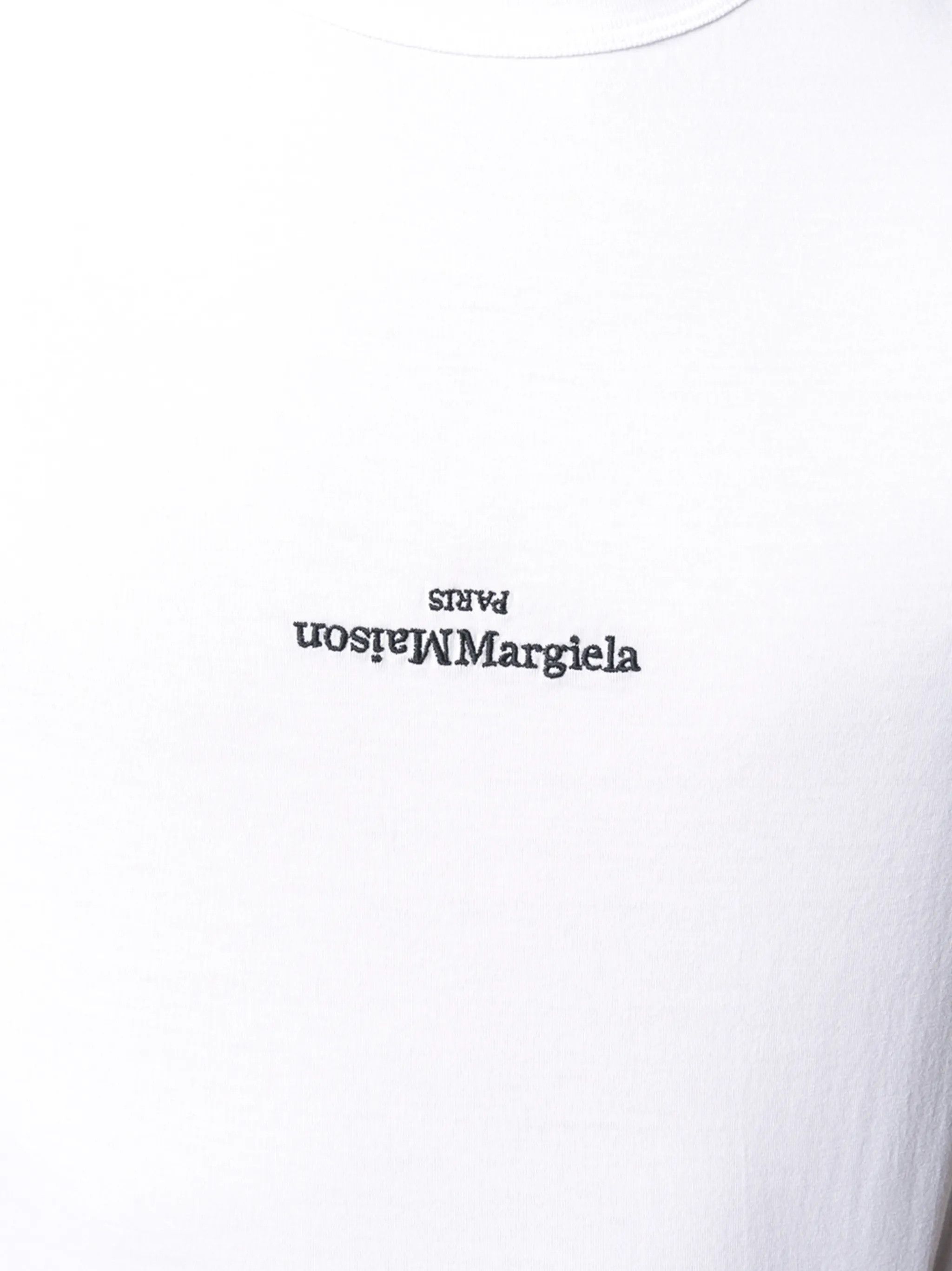 Maison Margiela oc11z0925 Distorted Logo Cotton T-Shirt in White Size US L / EU 52-54 / 3 - 5 Thumbnail