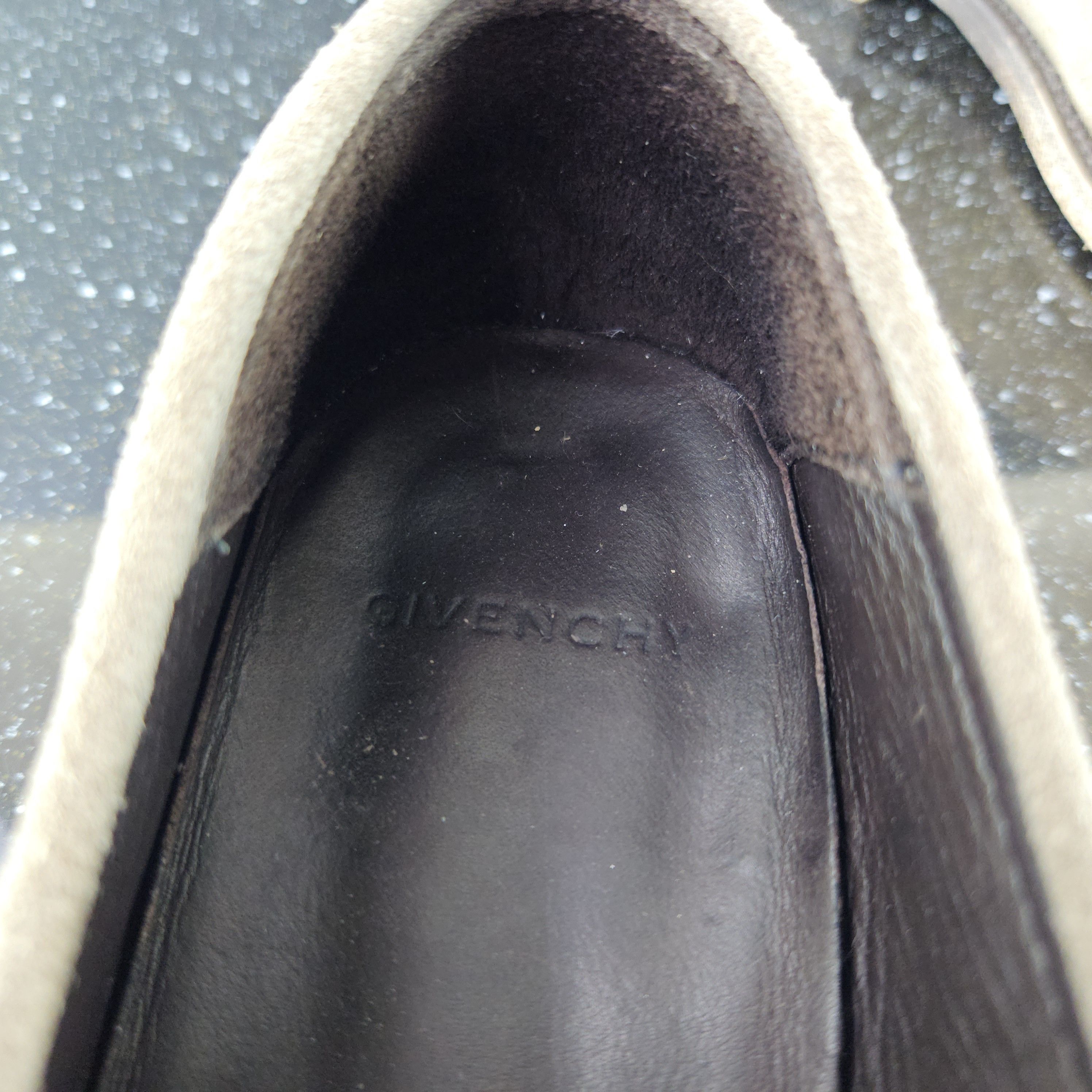 Givenchy Givenchy beige suede loafers Sz 42 Size US 9 / EU 42 - 11 Thumbnail
