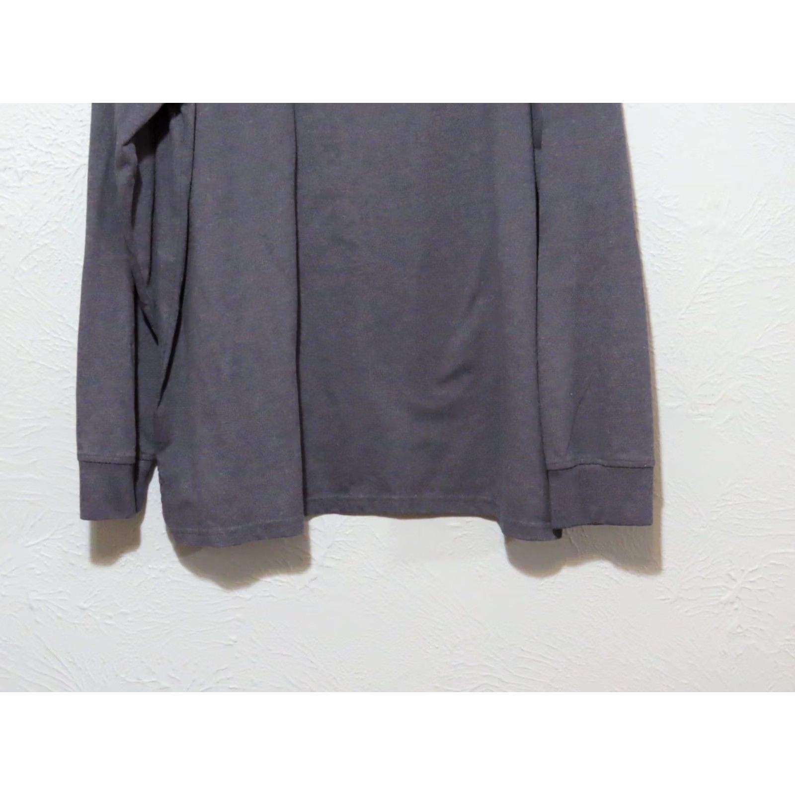 Vintage Woolrich Men's Long Sleeve Pocket TShirt Dark Gray XL Crew Neck Knit Regular Vintage: No Size US XL / EU 56 / 4 - 6 Thumbnail