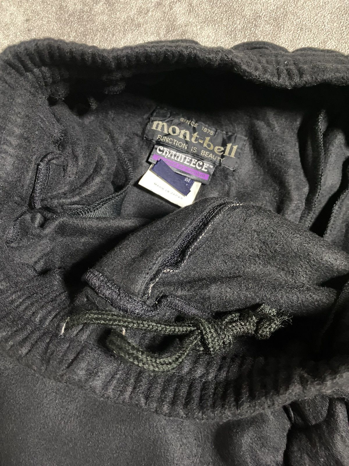 Montbell Montbell Vintage Zip Back Pocket Size US 28 / EU 44 - 4 Thumbnail