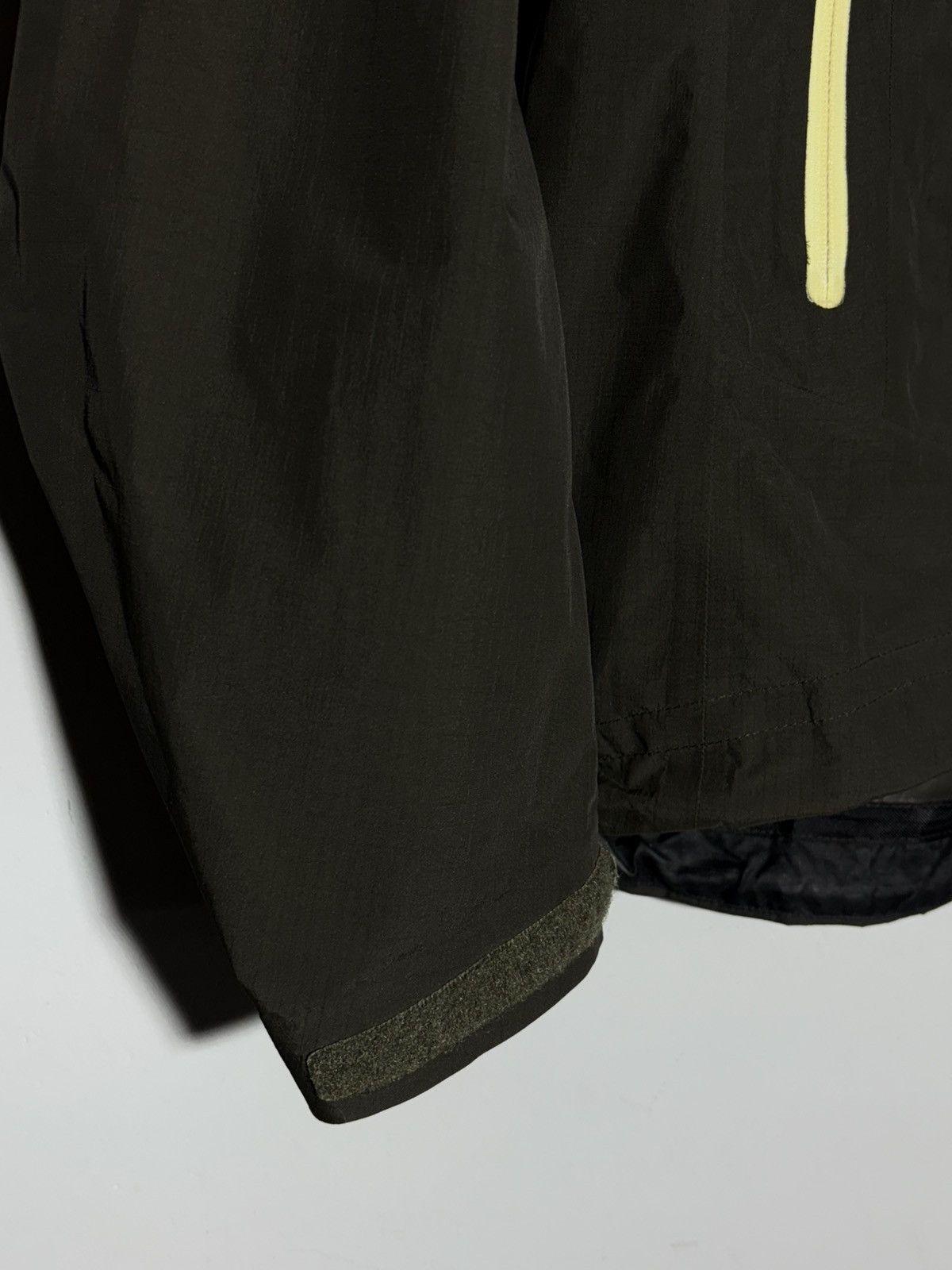 Arc'teryx Arc’Teryx Gore-Tex Paclite Shell Jacket Dark Green Size S / US 4 / IT 40 - 5 Thumbnail