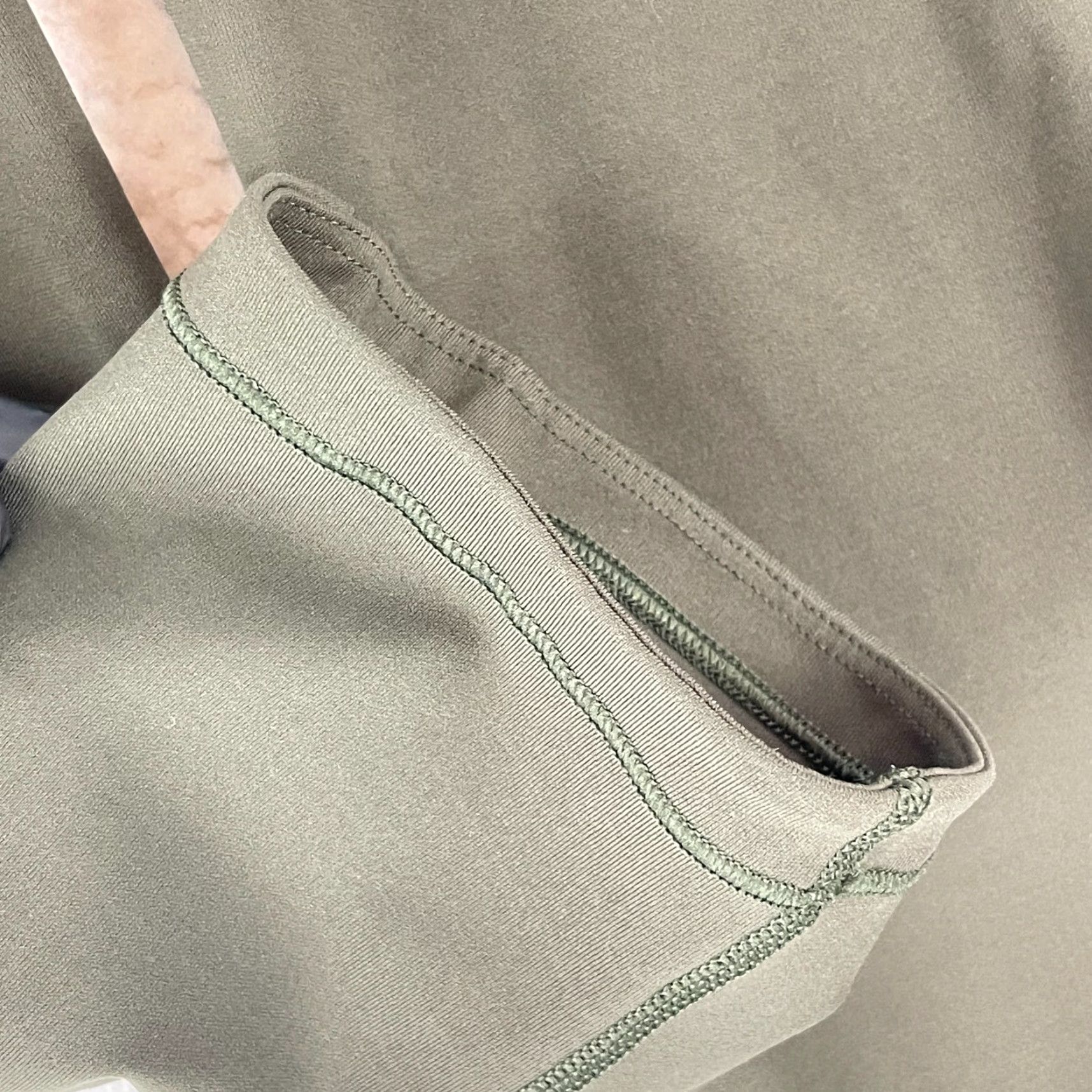Lululemon Lululemon Smooth Stride Crop Legging Pants Womens Size 6 Green Pull On Yoga Size 28" / US 6 / IT 42 - 5 Thumbnail